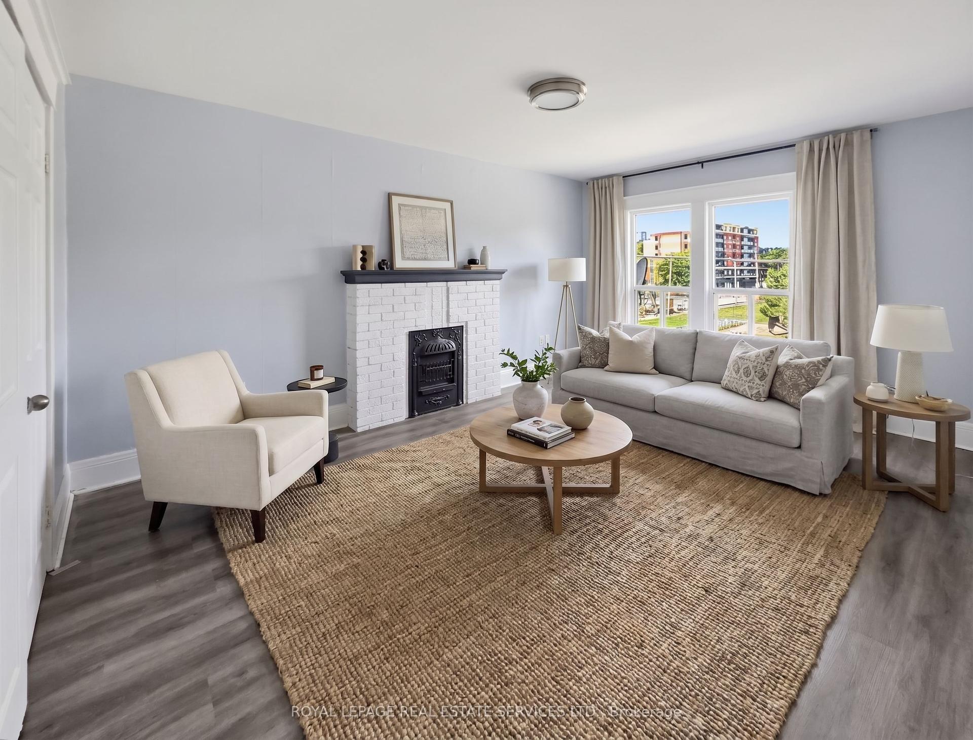 8 Ottawa Street N 8 #8, Hamilton — Multiplex for lease, photo 1