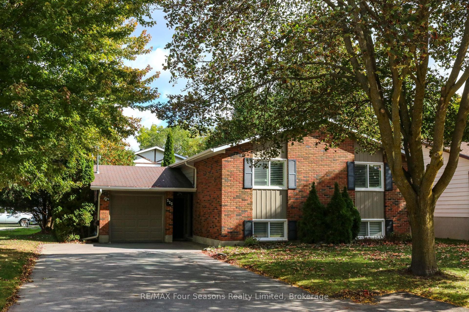 323 Hickory Street — photo 1