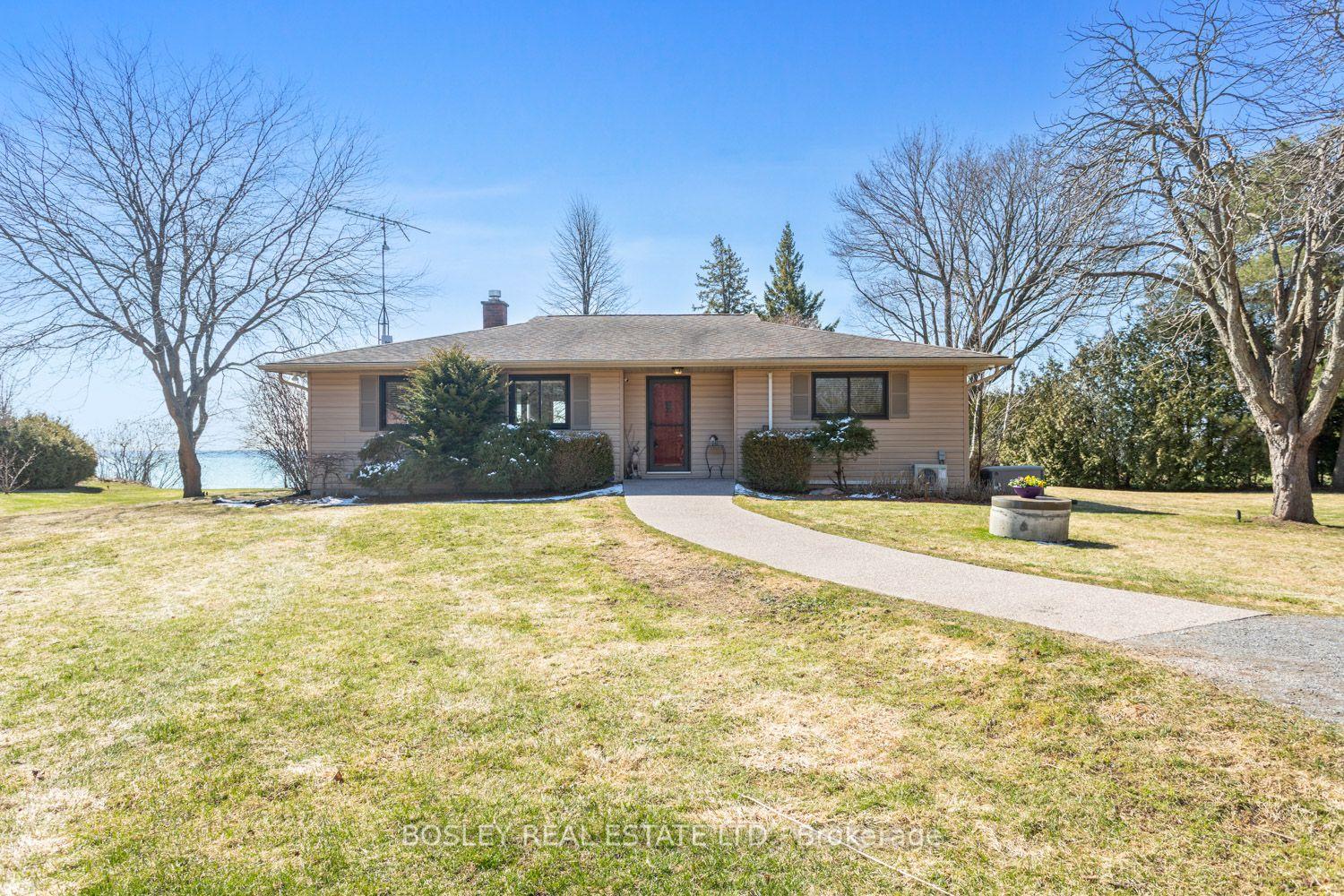 373 Victoria Beach Road — photo 1