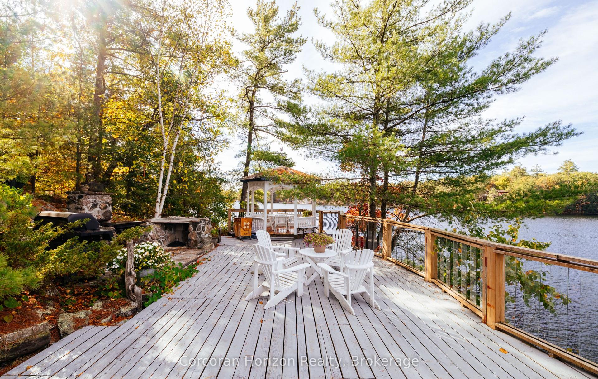 566 Hungry Bay Road W, Georgian Bay — Detached for sale, photo 1