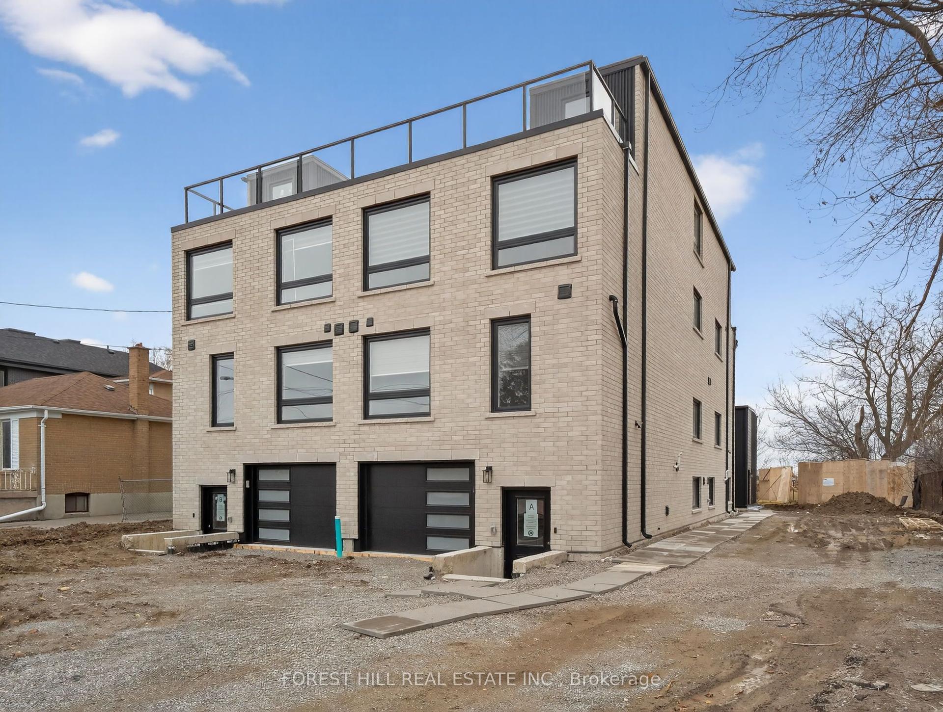 164 BETTY ANN Drive D #D — photo 1