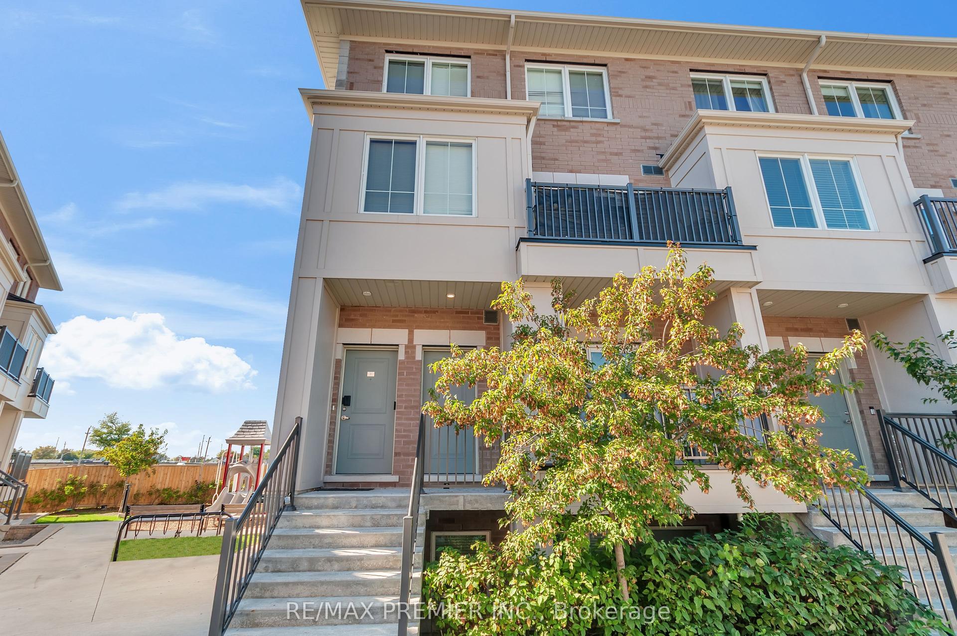480 Beresford Path 2 #2, Oshawa — Condo Town for sale, photo 1