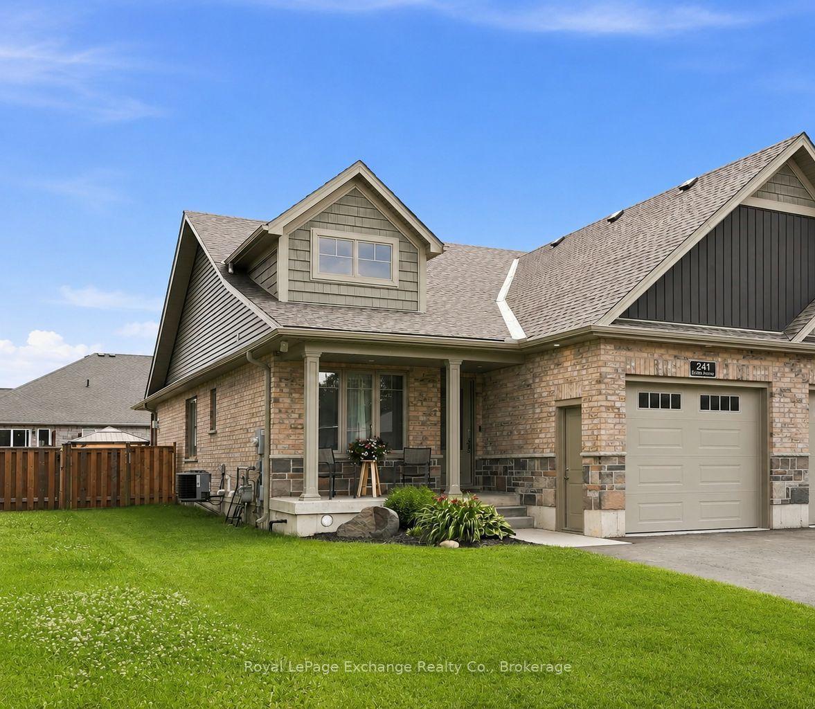 241 Eccles Avenue, West Grey — Semi-Detached for sale, photo 1