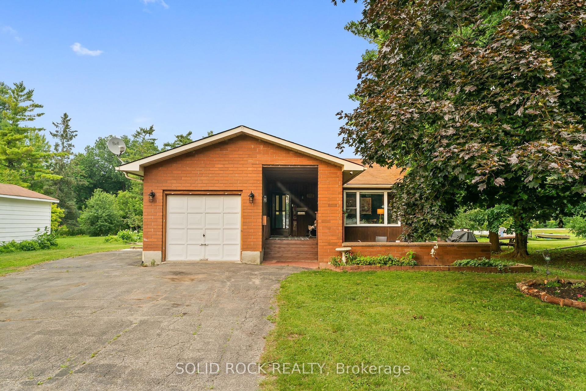 112 Kedey Street, Carp - Dunrobin - Huntley - Fitzroy and Area — Detached for sale, photo 1