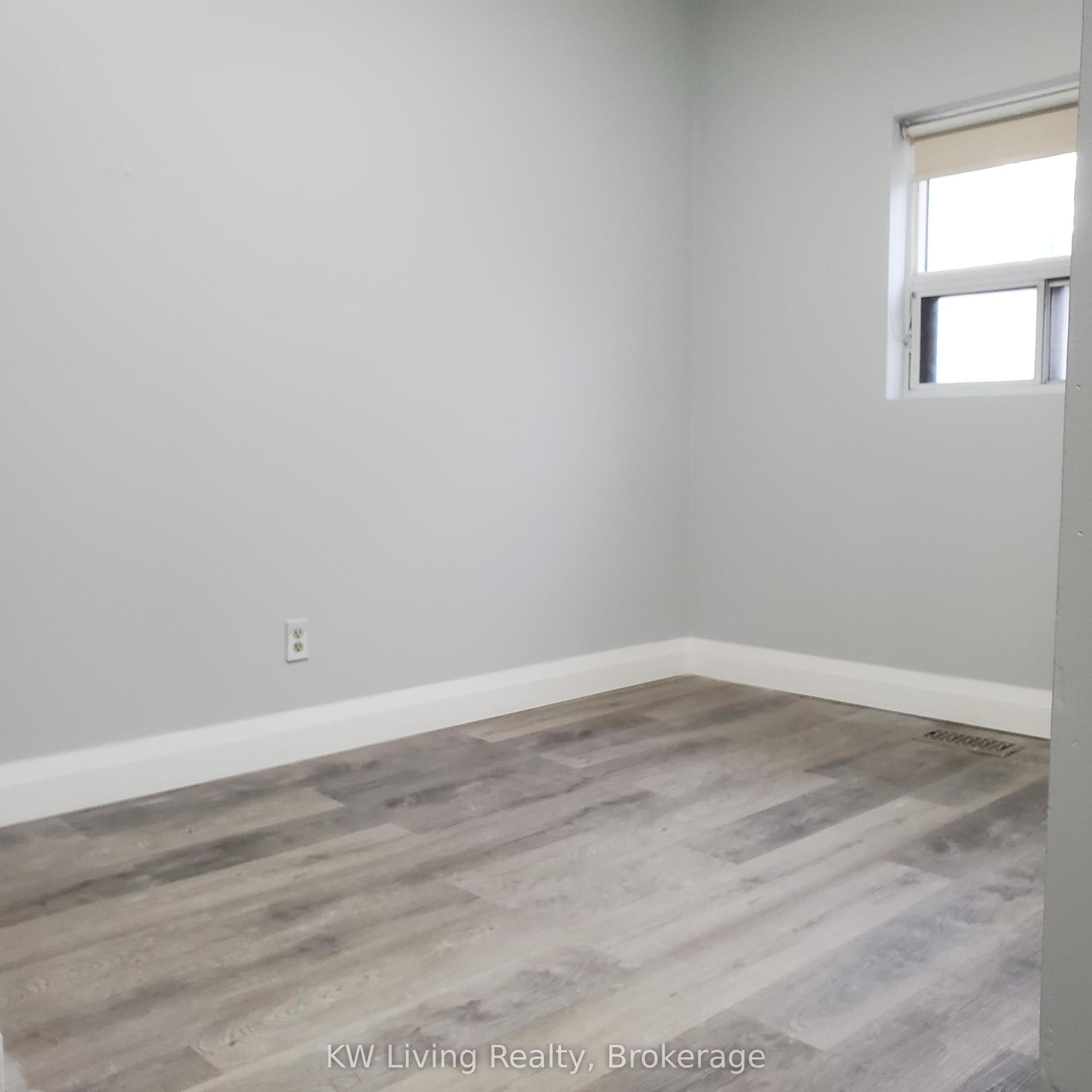 377 Dundas Street W A2 #A2, Toronto — Detached for lease, photo 1