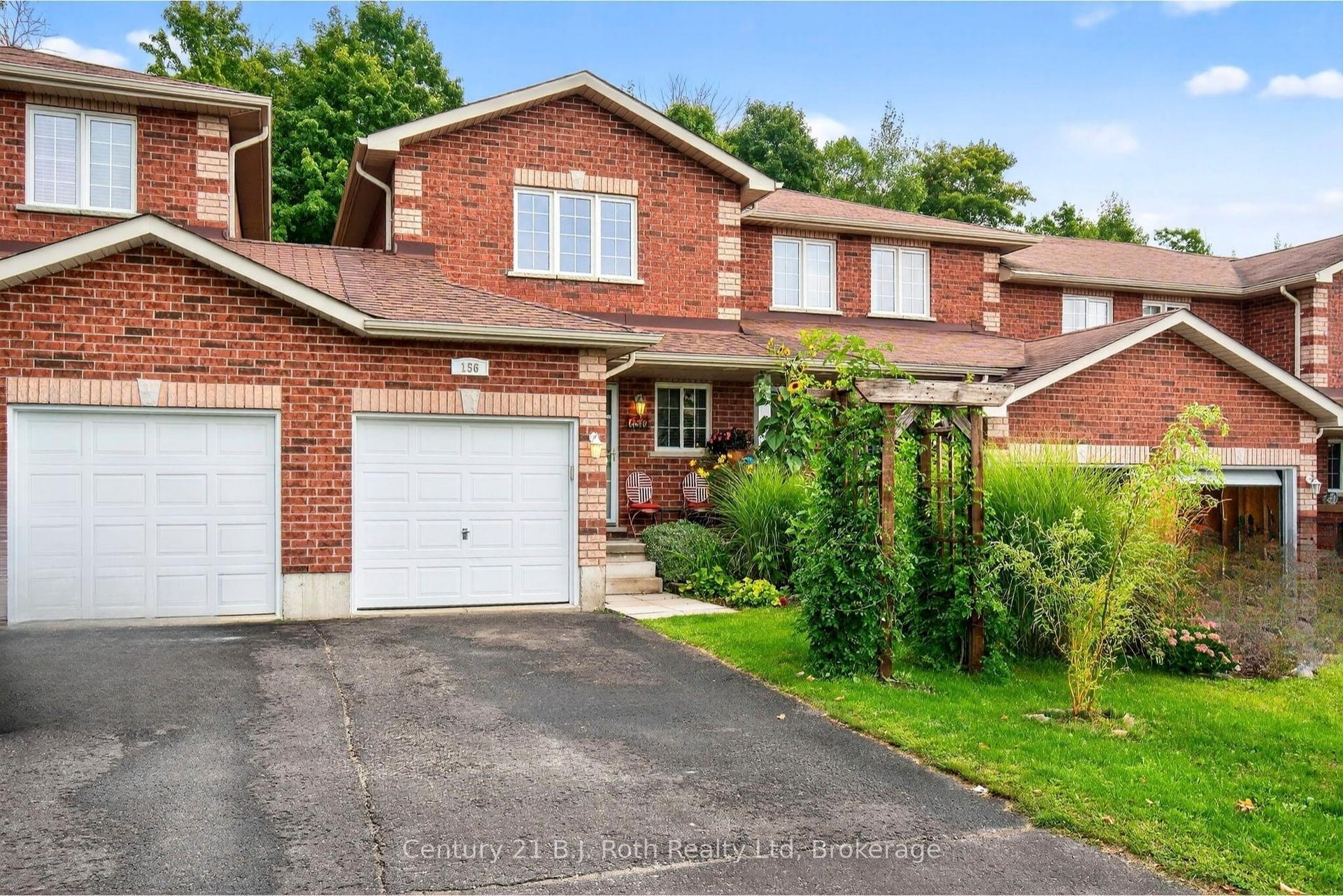 156 Southwinds Crescent — photo 1