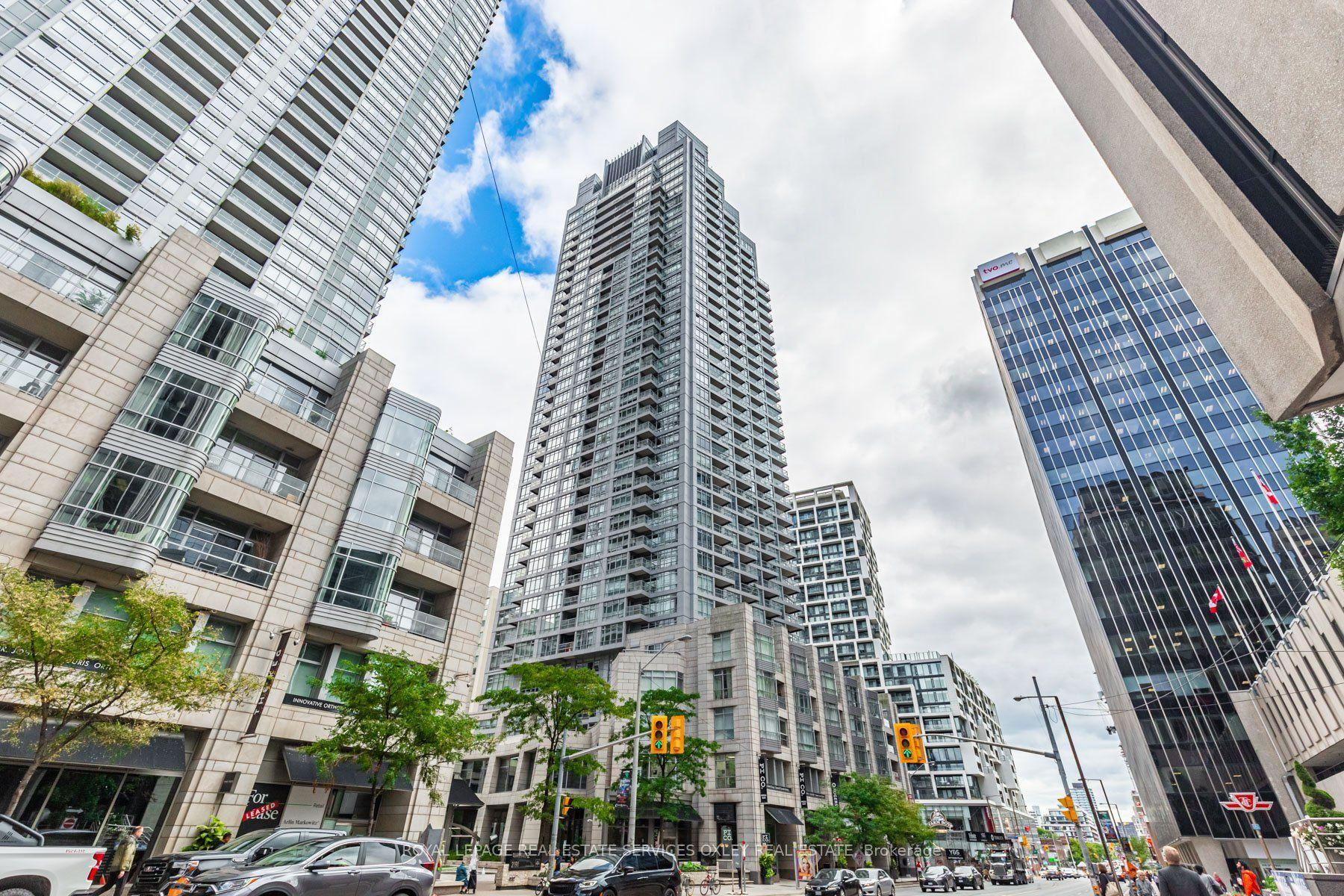 2181 Yonge Street 3701 #3701, Toronto — Condo for sale, photo 1