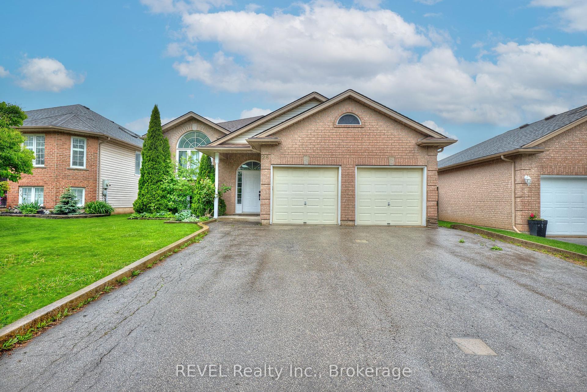 28 QUAKER Road, Welland — Detached for sale, photo 1
