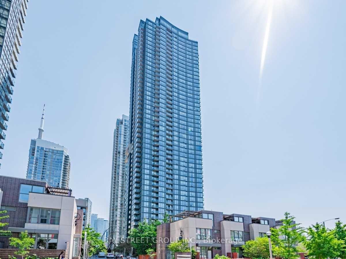 11 Brunel Court 3912 #3912, Toronto — Condo for lease, photo 1