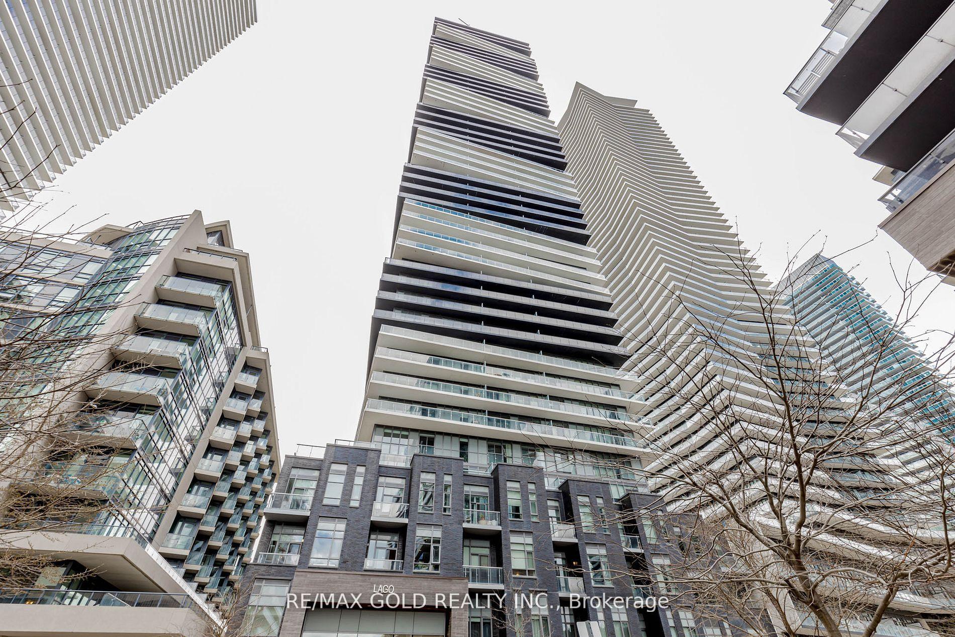 56 Annie Craig Drive 2203 #2203, Toronto — Condo for sale, photo 1