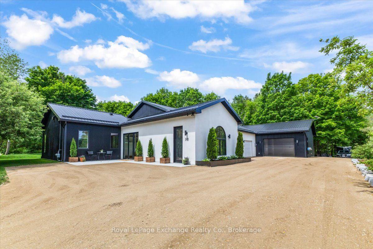 310 ADELAIDE Street — photo 1