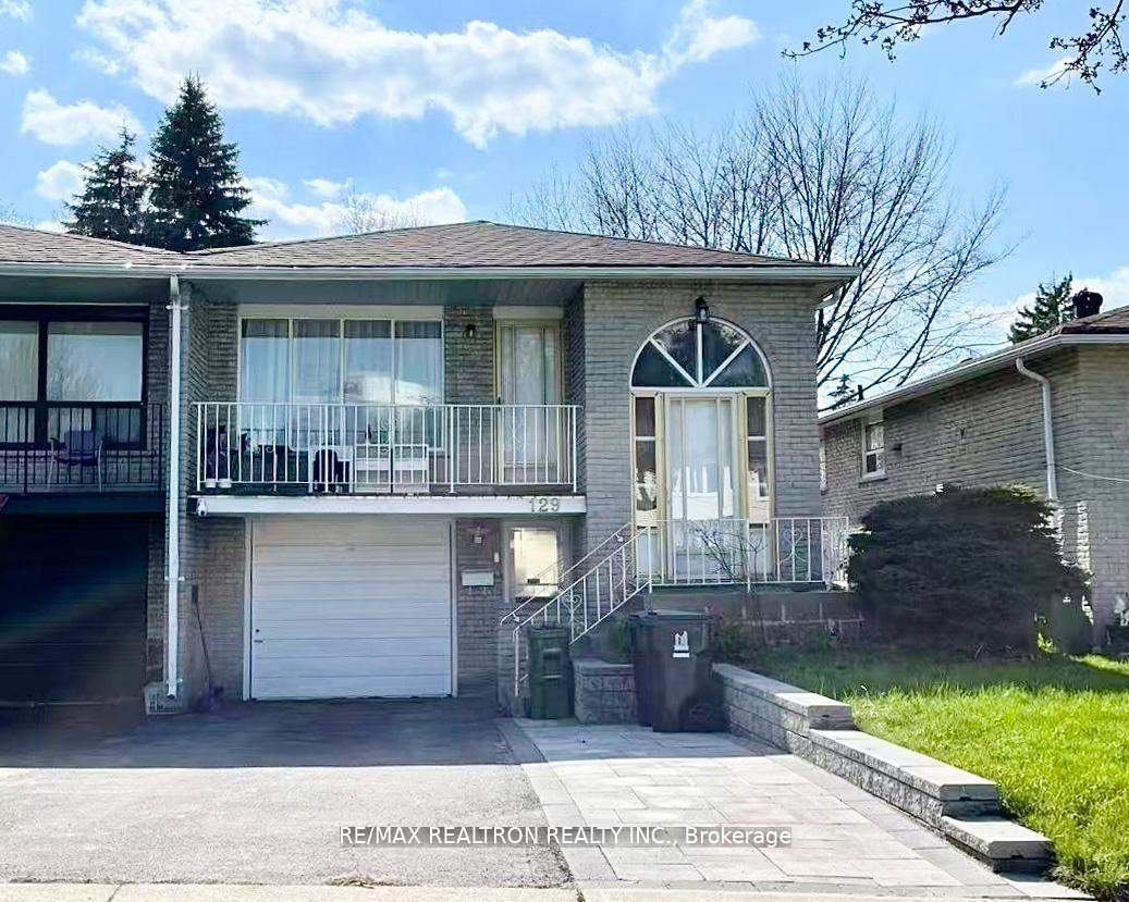 129 Sexton Crescent Main #Main, Toronto — Semi-Detached for lease, photo 1