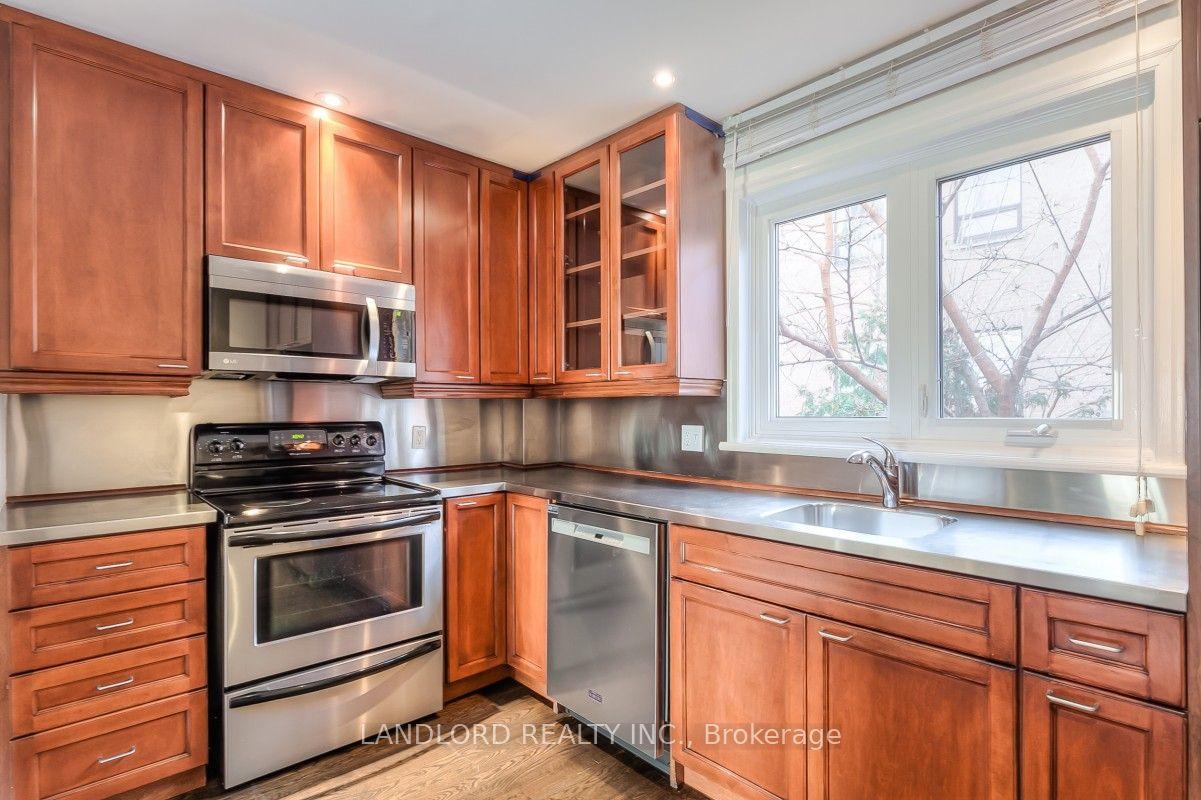113 Earl Place, Toronto — Townhouse for lease, photo 1