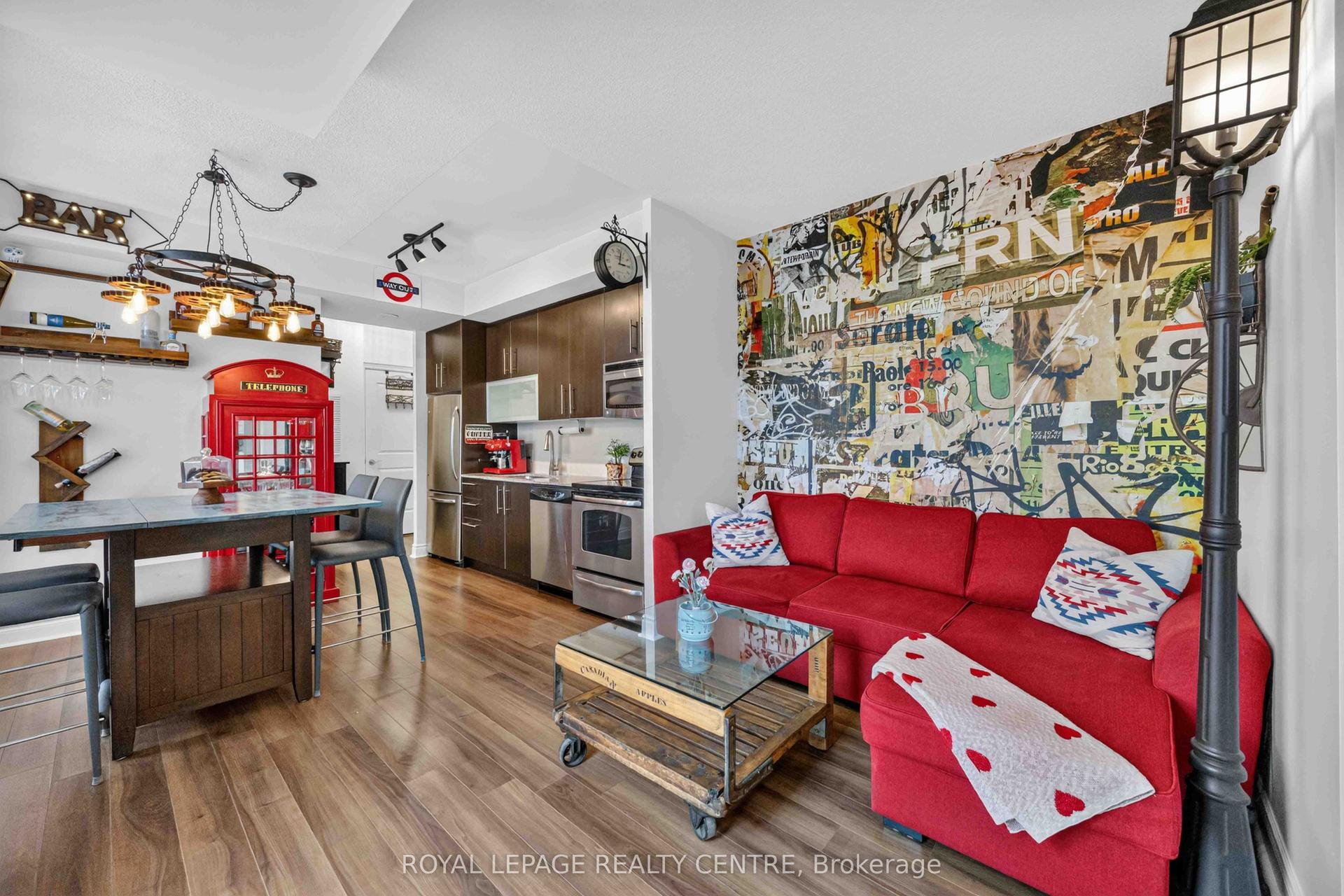 16 Brookers Lane 403 #403, Toronto — Condo for lease, photo 1
