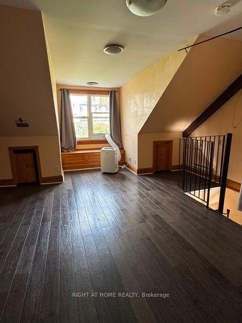 104 Bleecker Street 2 #2, Toronto — Townhouse for lease, photo 1
