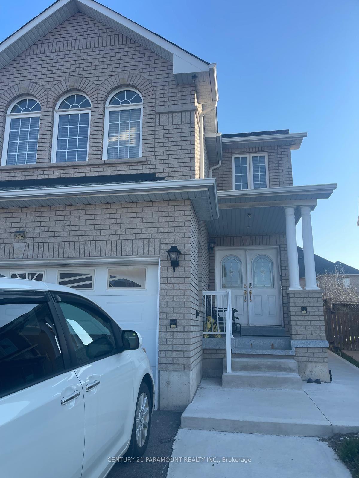7275 Village Walk — photo 1
