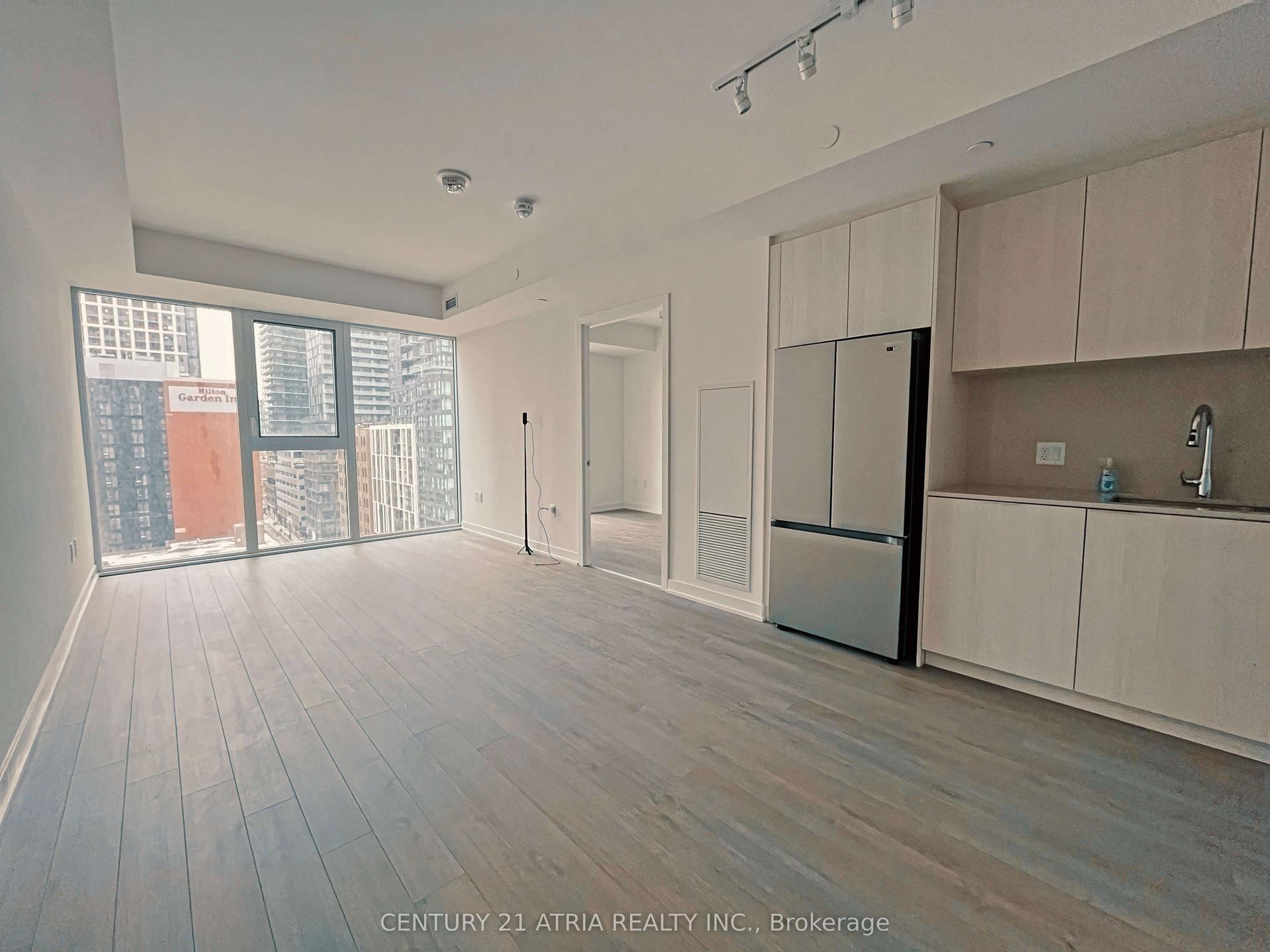357 King Street W 1002 #1002, Toronto — Condo for lease, photo 1