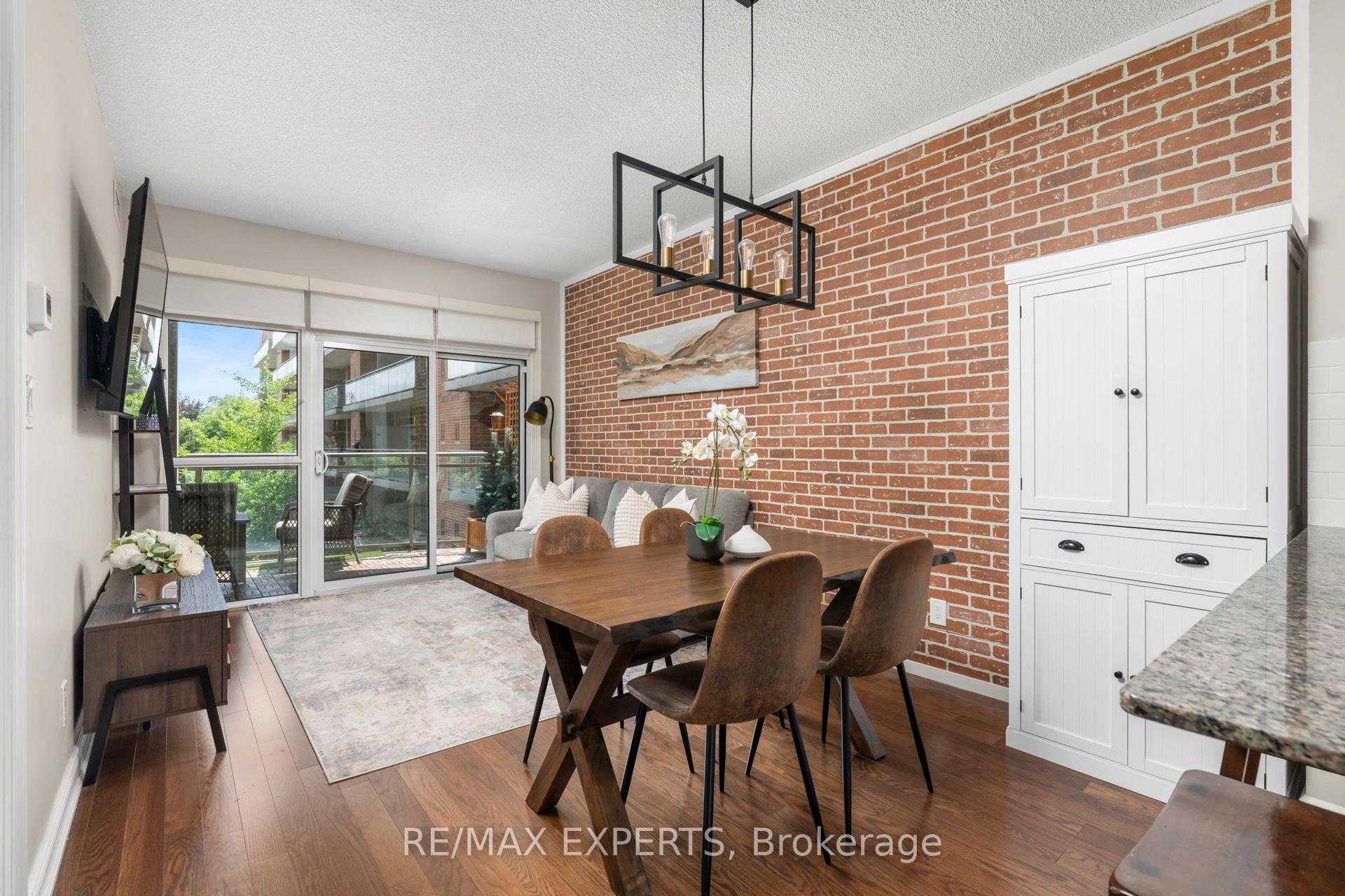 281 Woodbridge Avenue 301 #301, Vaughan — Condo for sale, photo 1