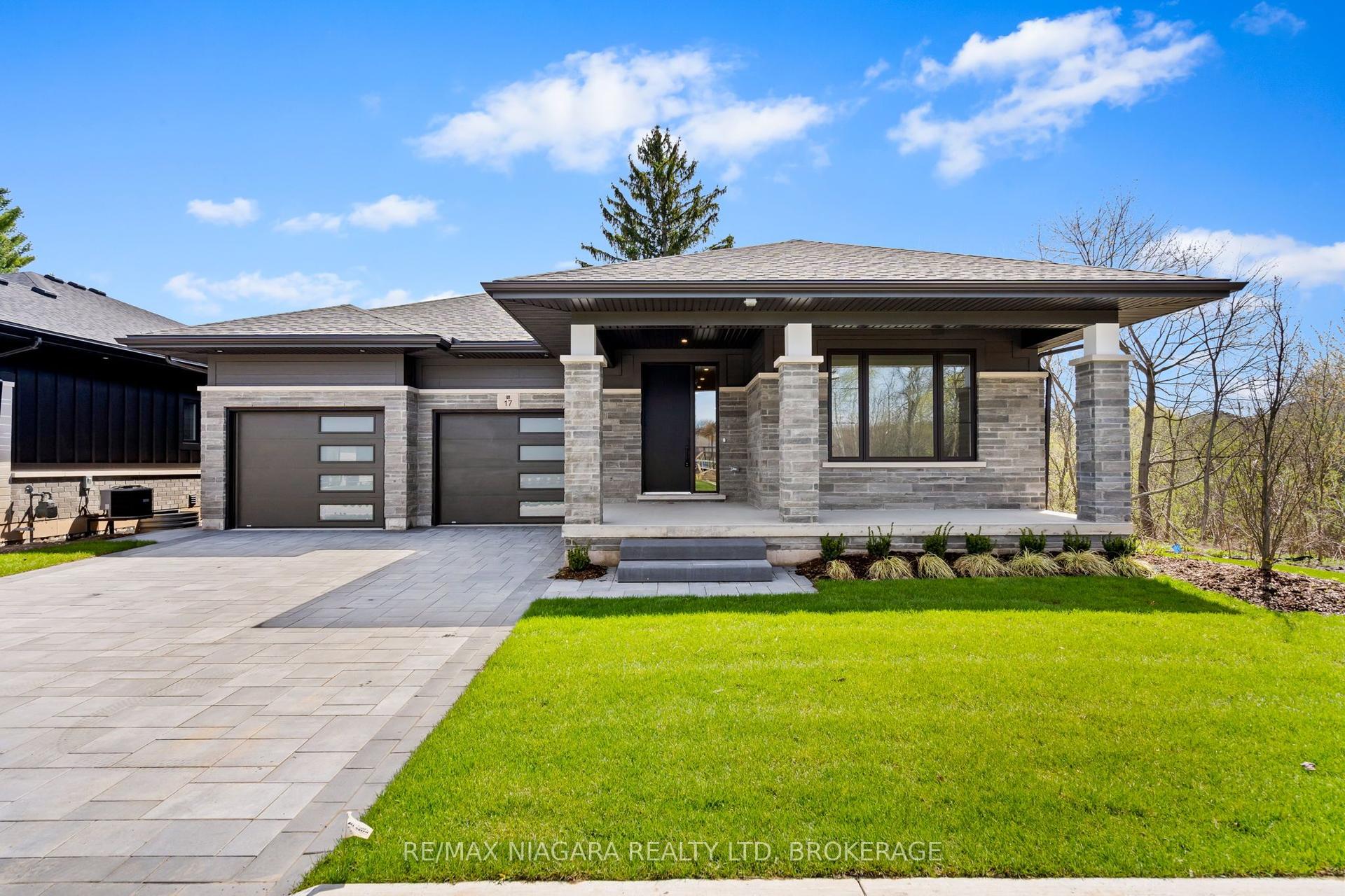 17 Accursi Crescent — photo 1