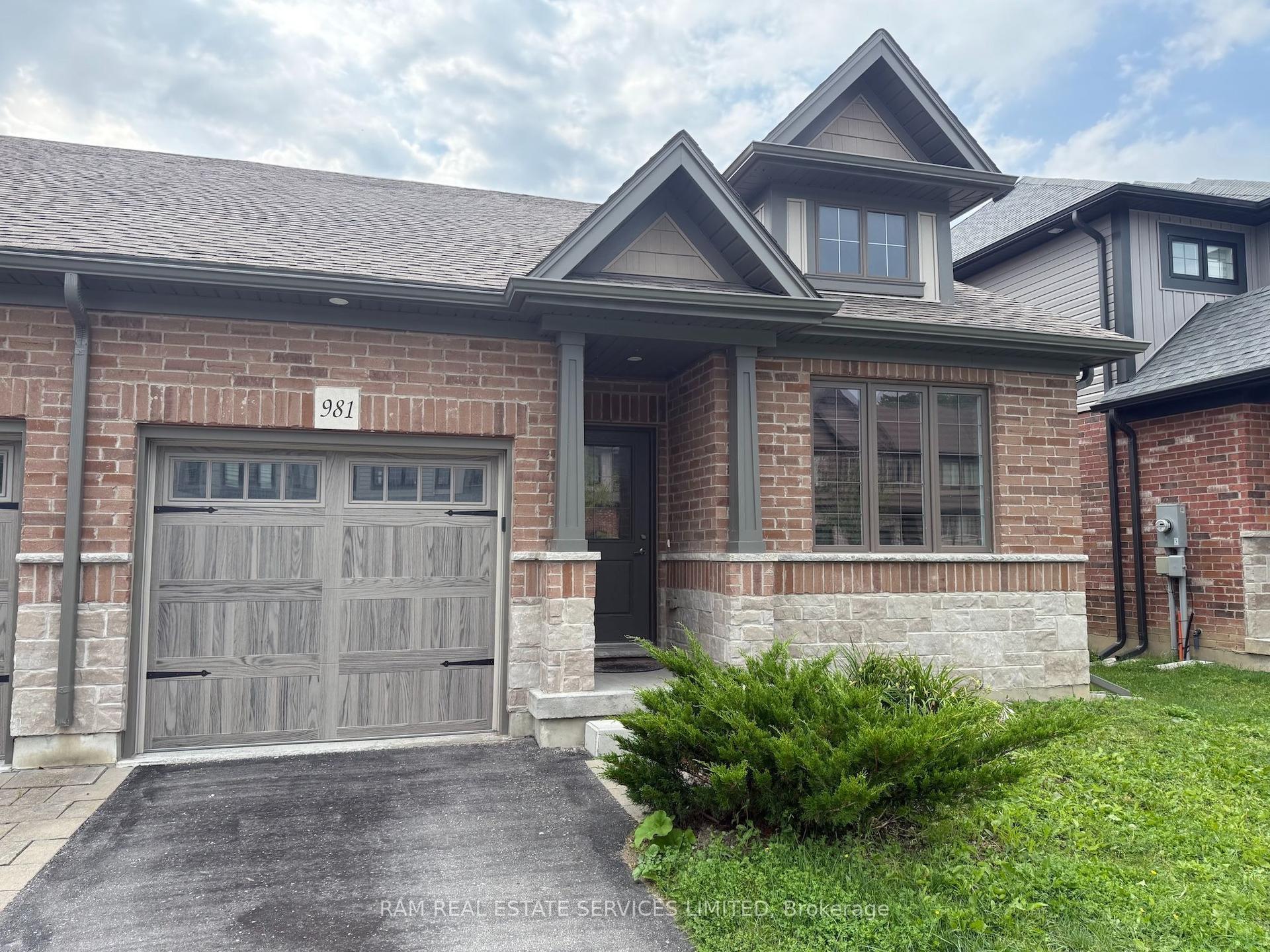 981 wright Drive, Midland — Townhouse for sale, photo 1