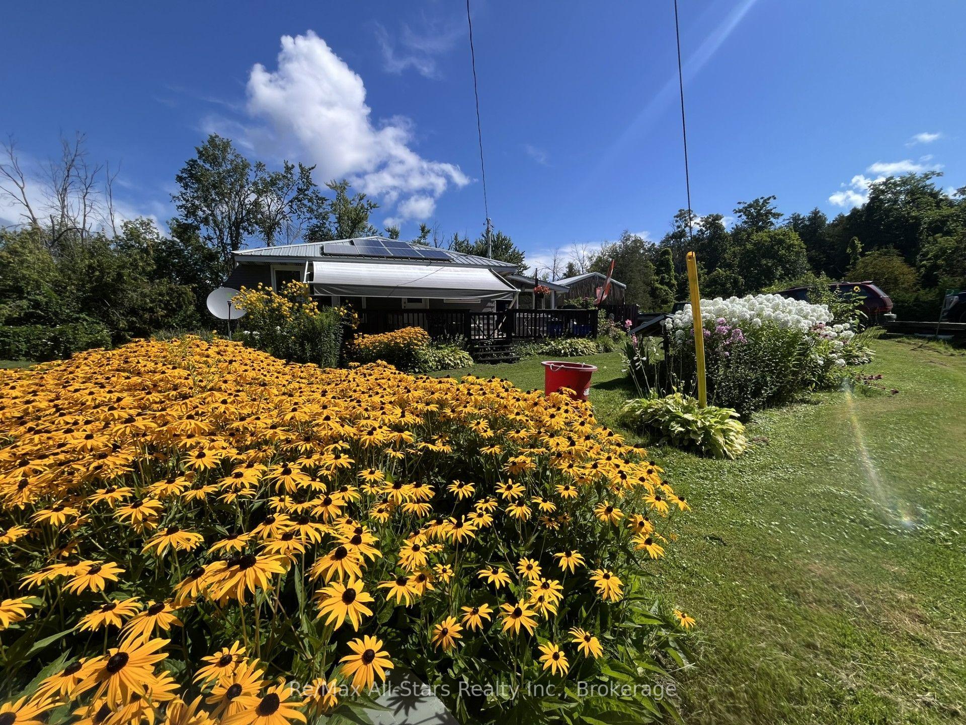 2 Alexander Avenue, Kawartha Lakes — Detached for sale, photo 1