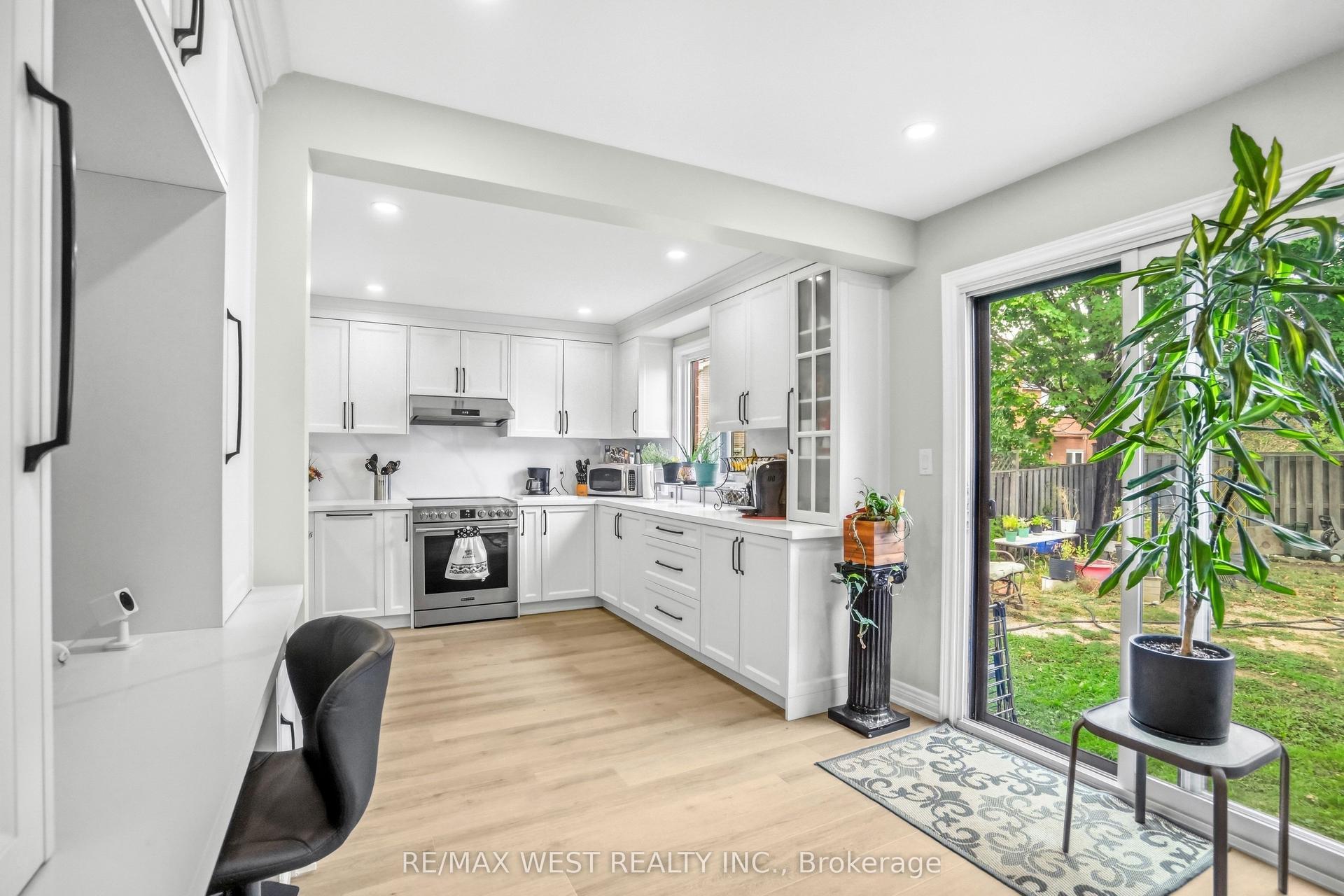 34 Sweet Oak Court, Brampton — Detached for sale, photo 1