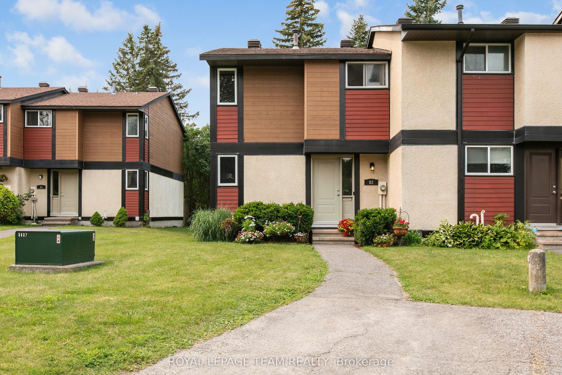 82 McClintock Way 68 #68, Kanata — Condo Town for sale, photo 1