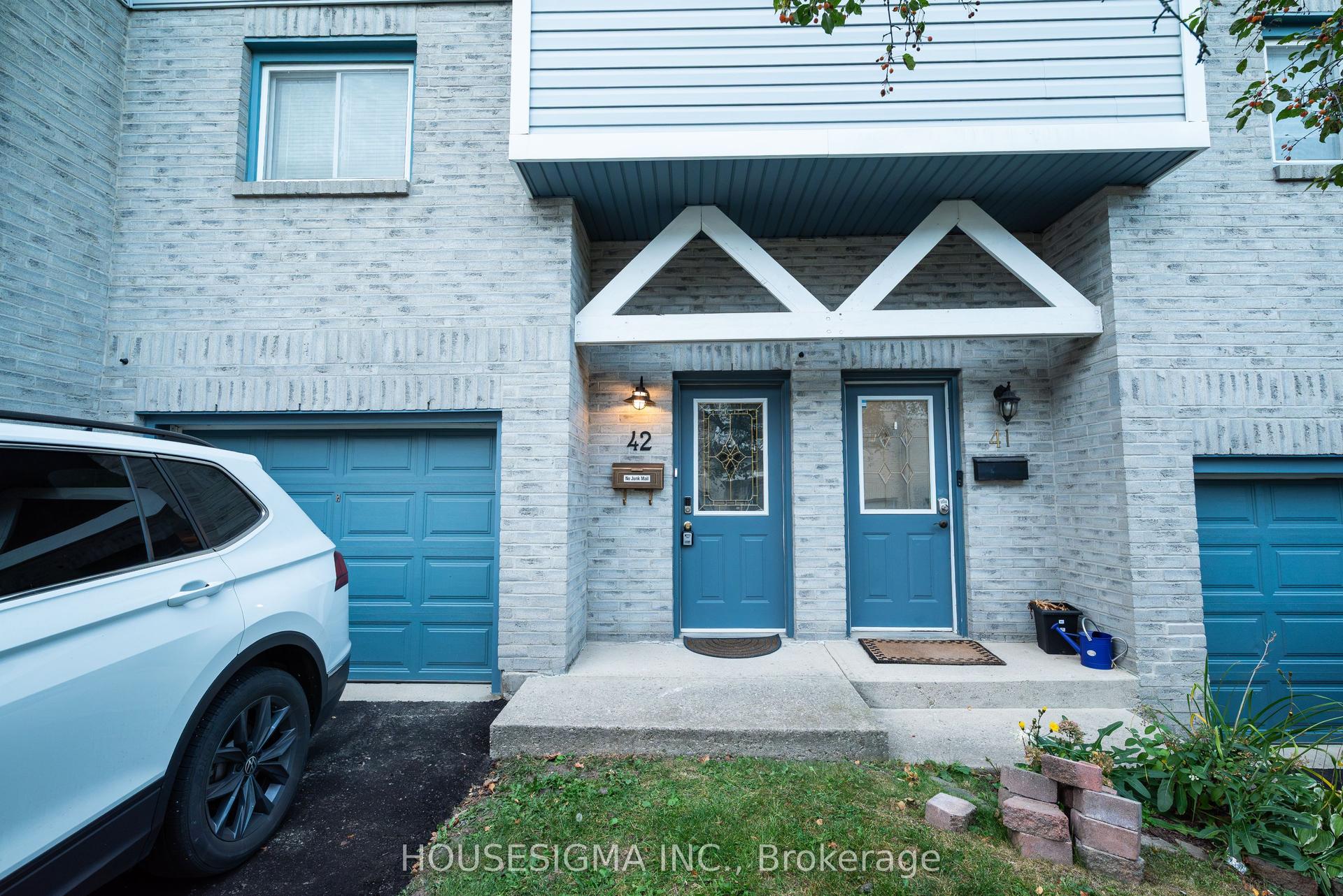 589 Beechwood Drive 42 #42, Waterloo — Condo Town for lease, photo 1
