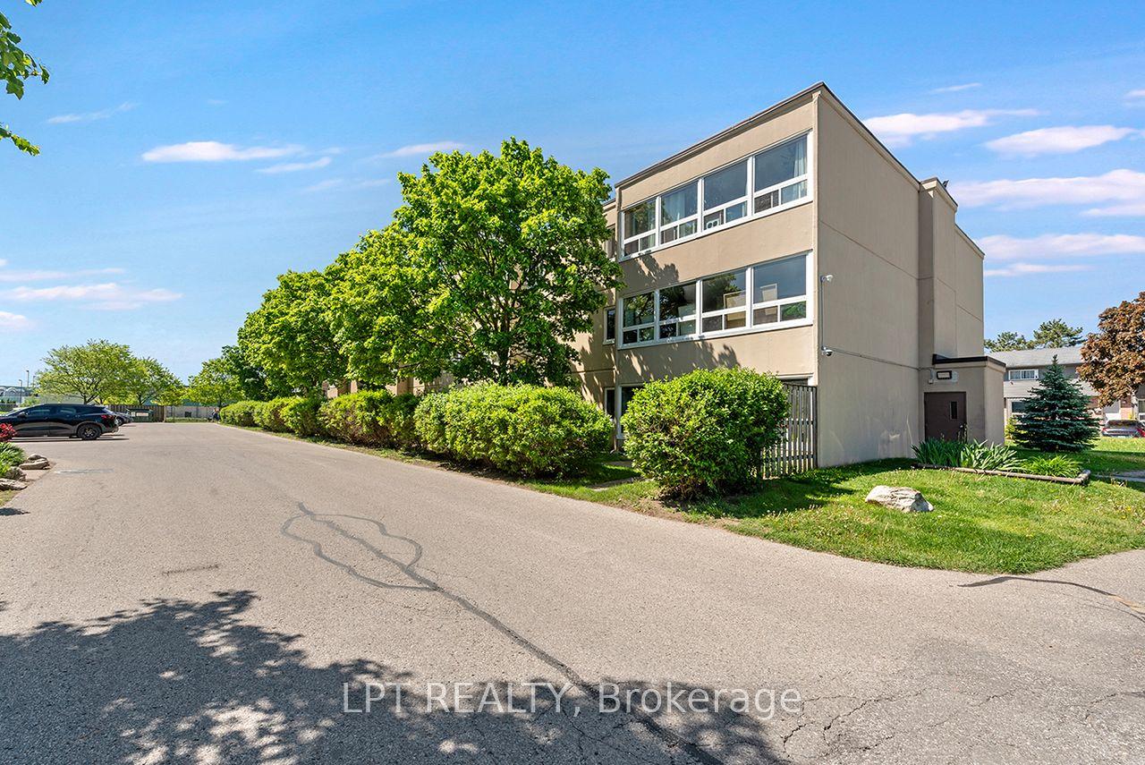 1445 Huron Street 302 #302 — photo 1