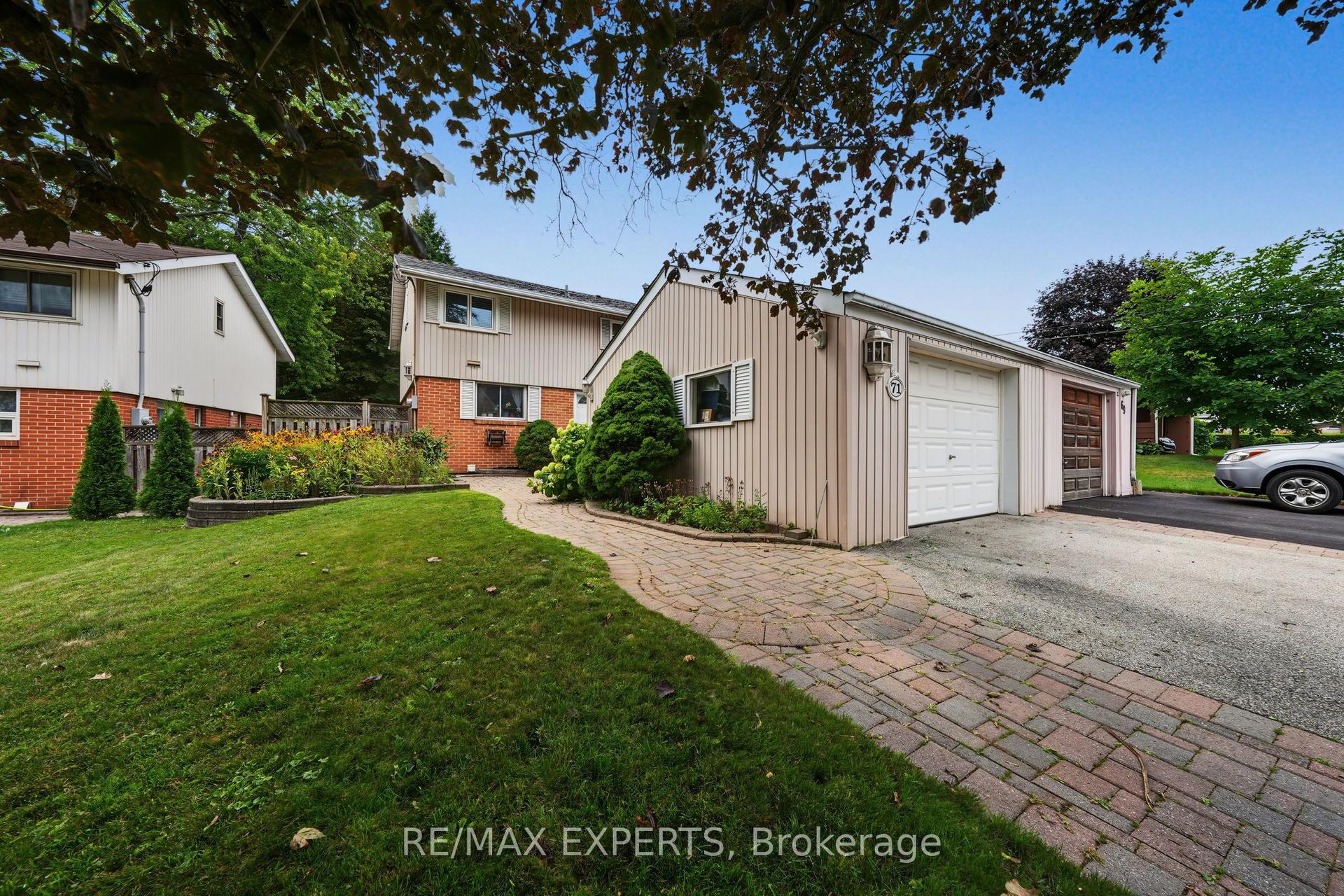 71 Dogwood Crescent, Toronto — Semi-Detached for sale, photo 1