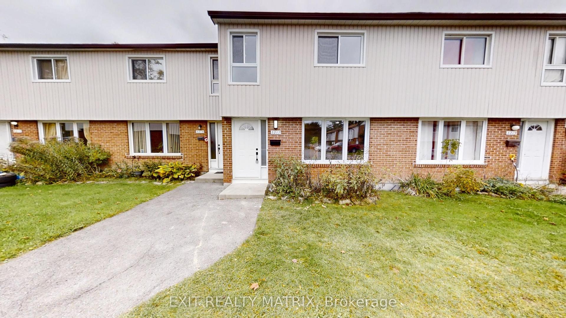3217 Bannon Way, Blossom Park - Airport and Area — Condo Town for lease, photo 1