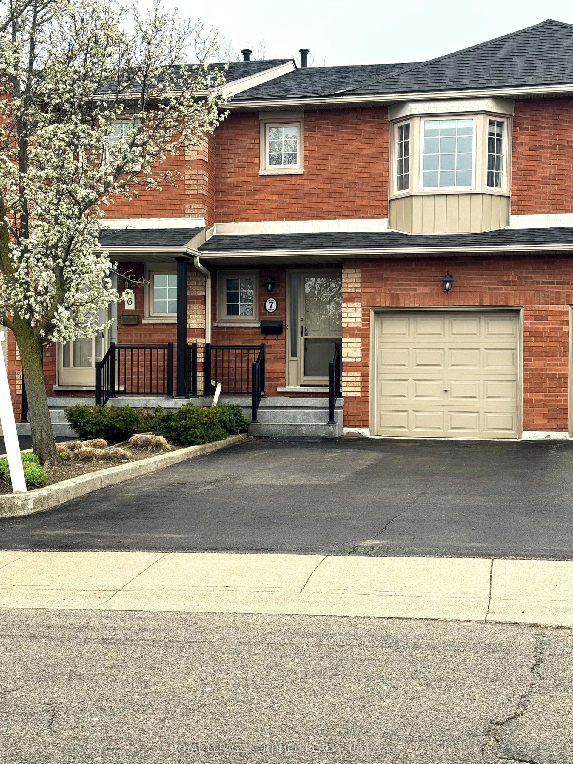 255 Mount Albion Road 7 #7 — photo 1