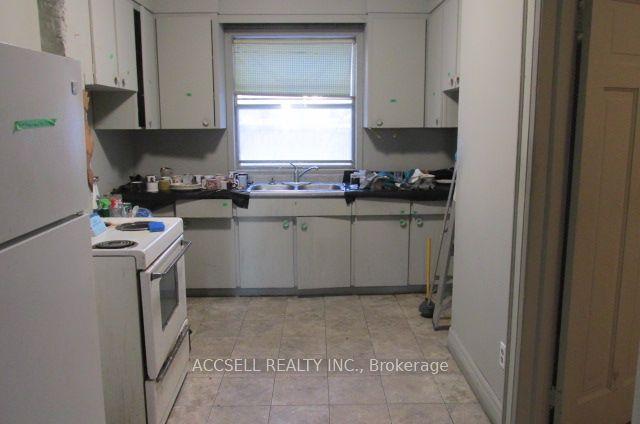 53 Arlington Avenue N — photo 1