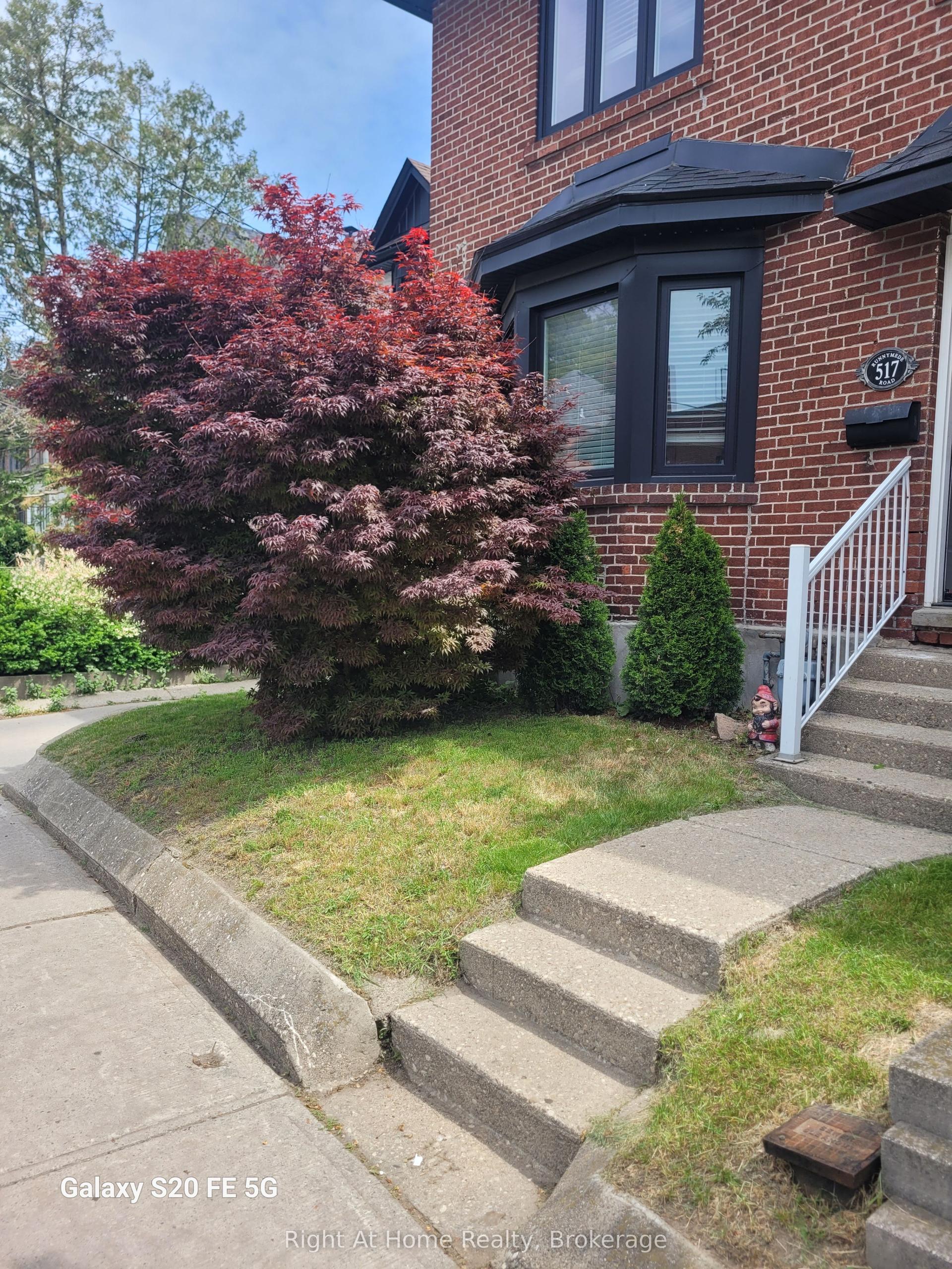 517 Runnymede Road, Toronto — Multiplex for lease, photo 1
