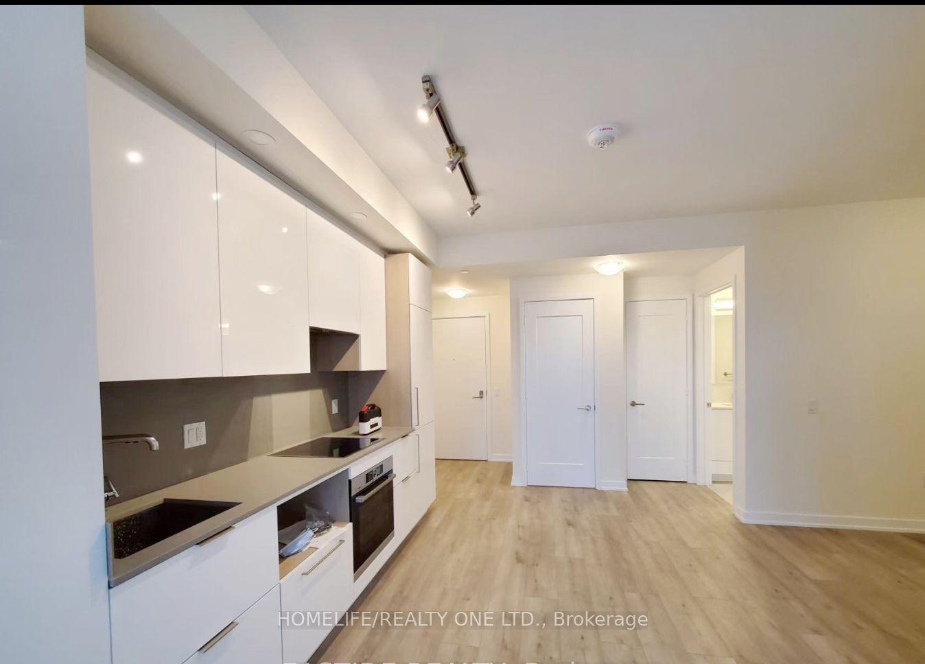 28 Freeland Street 3206 #3206 — photo 1