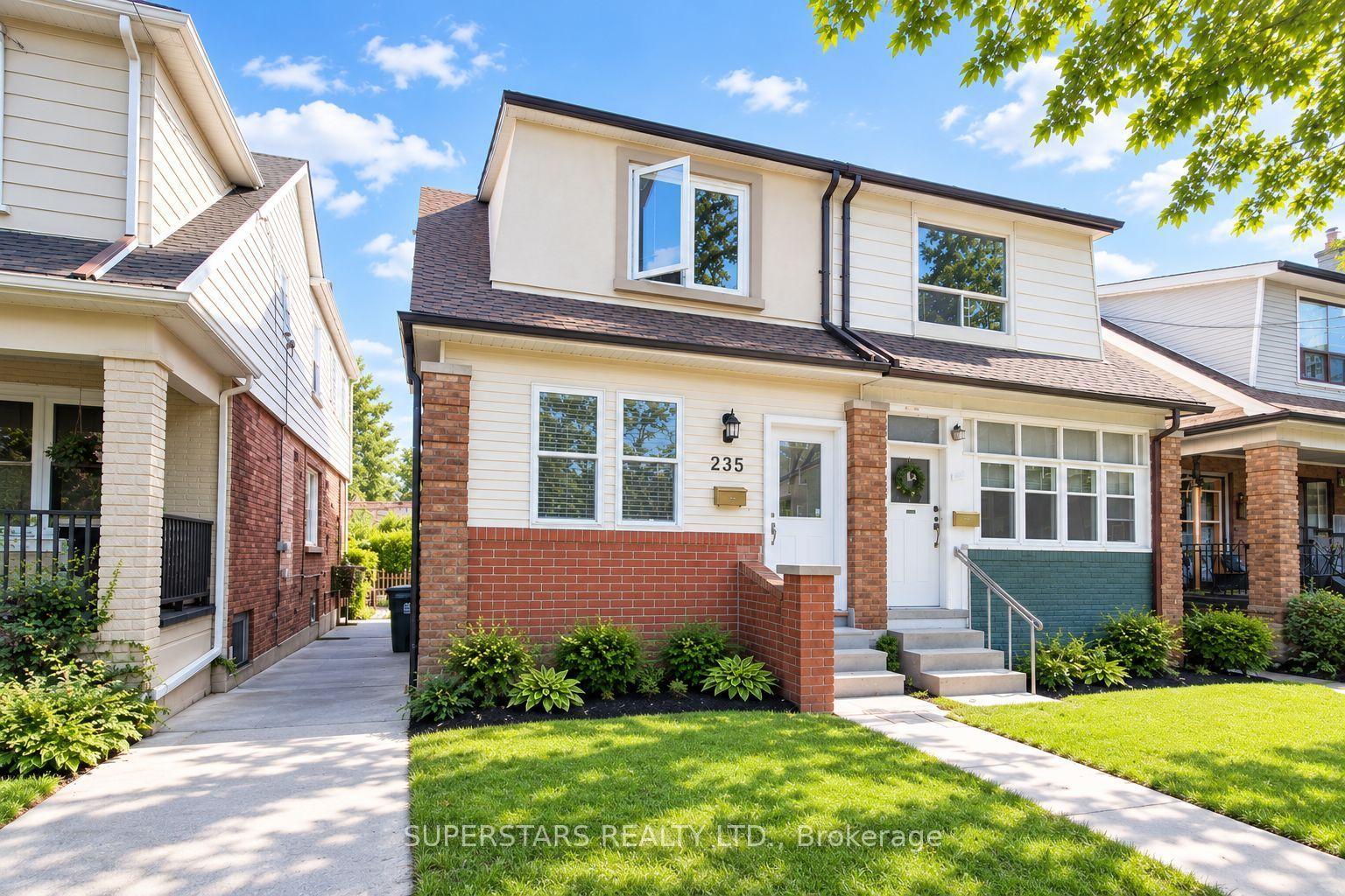 235 Victor Avenue, Toronto — Semi-Detached for lease, photo 1