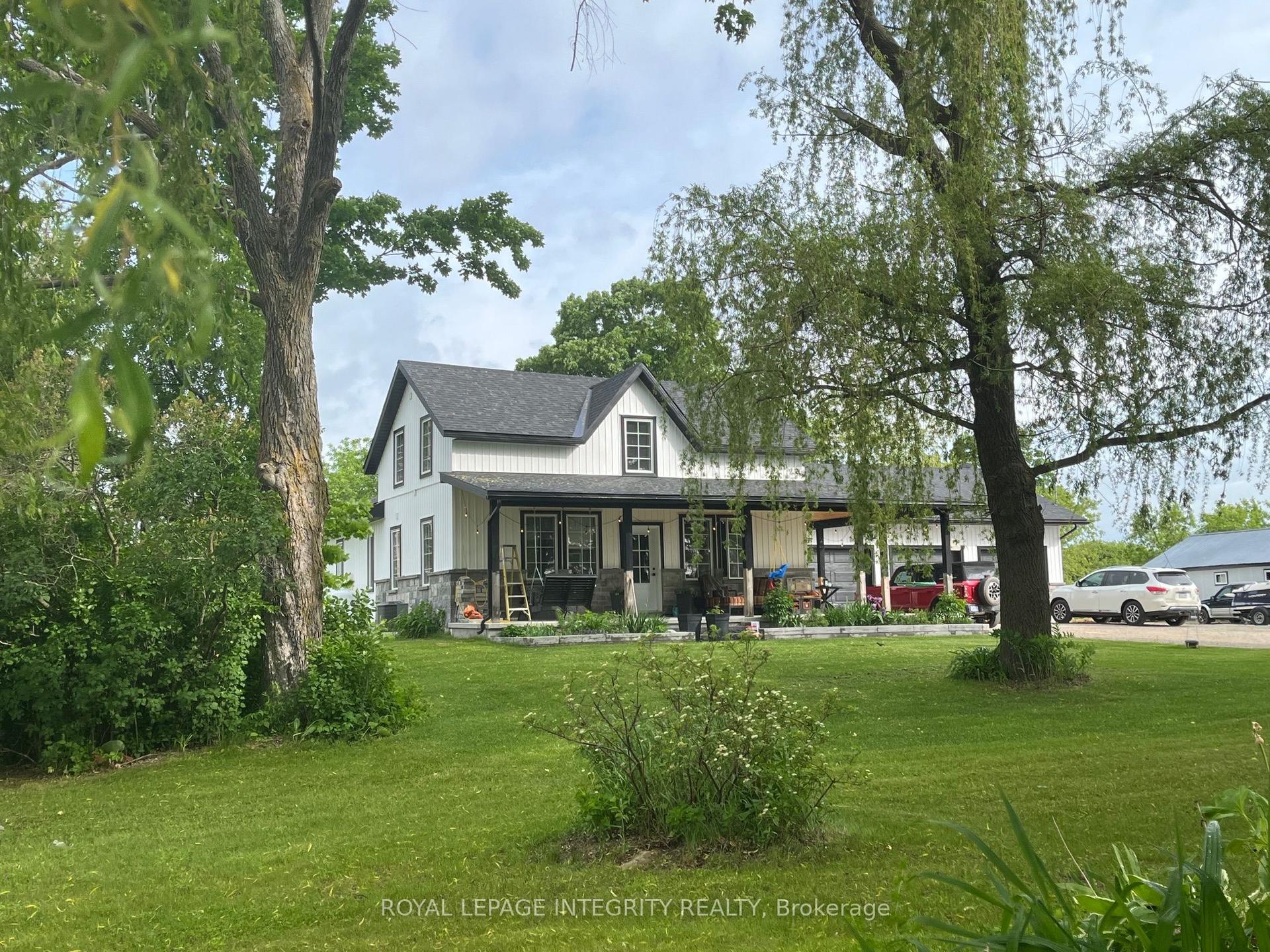 210 Wayside Drive — photo 1