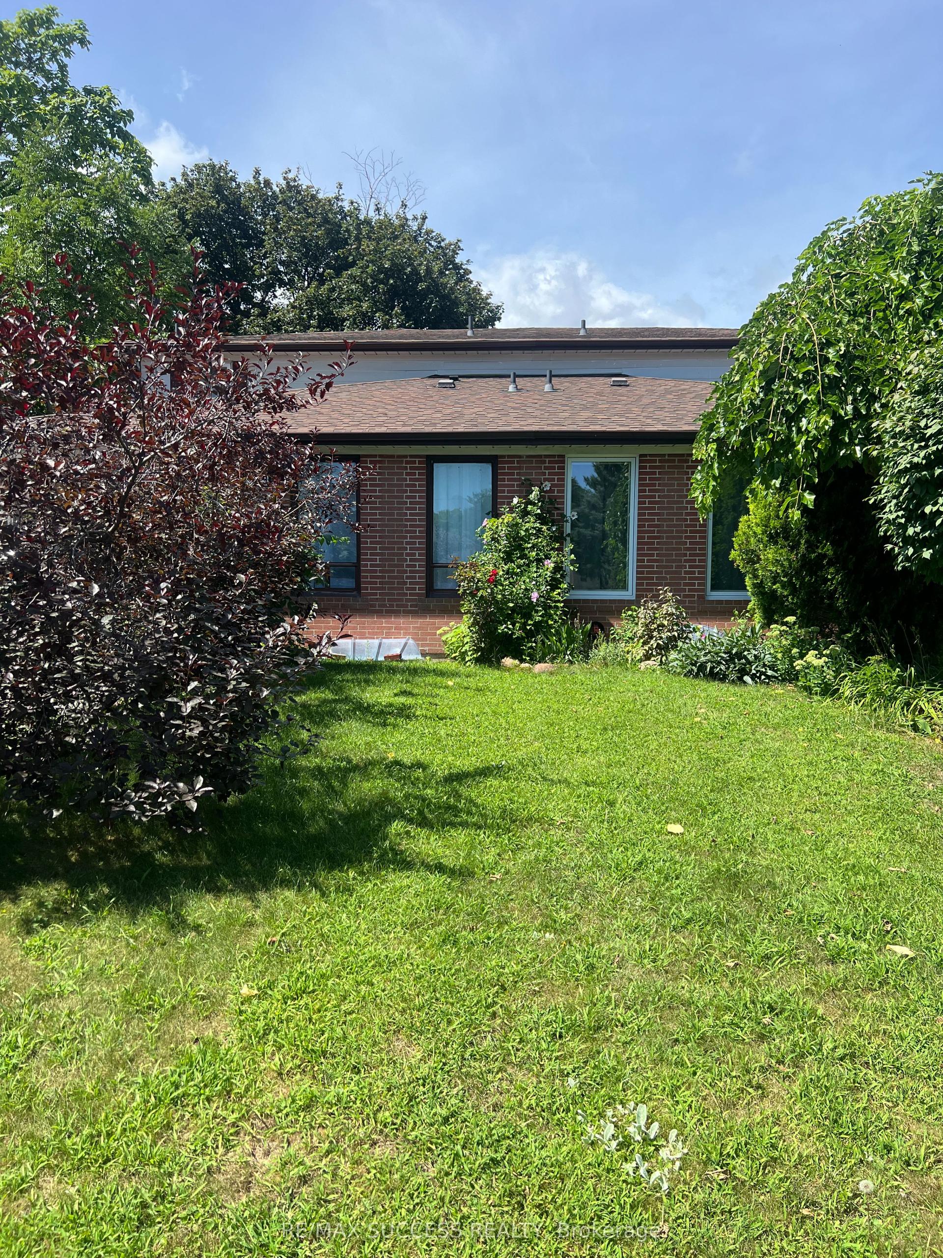 583 Tedwyn Drive Basement #Basement, Mississauga — Semi-Detached for lease, photo 1