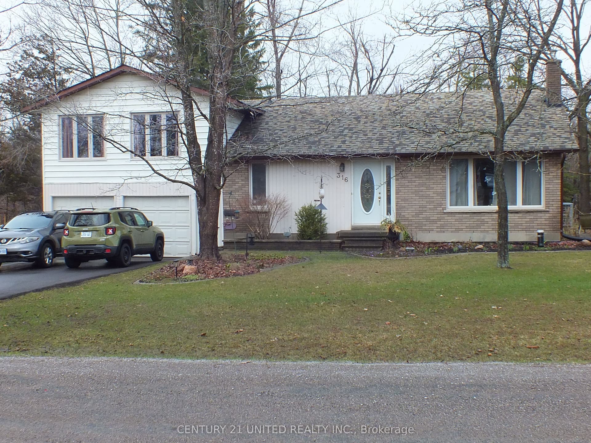 316 Leon Avenue — photo 1