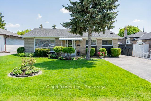 242 Avondale Boulevard — photo 1