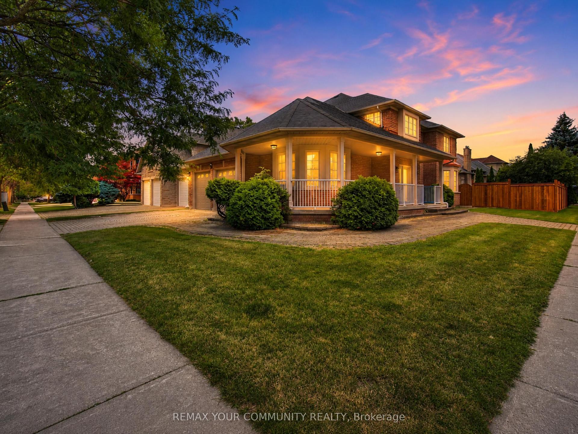 20 Fern Avenue, Richmond Hill — Detached for sale, photo 1