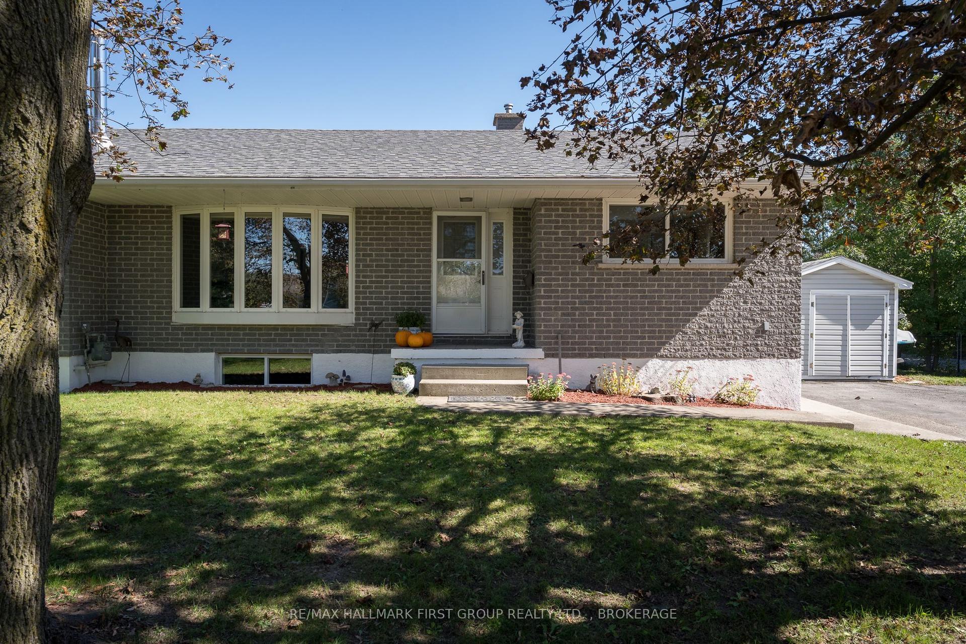 487 Coronation Boulevard, Kingston — Detached for sale, photo 1