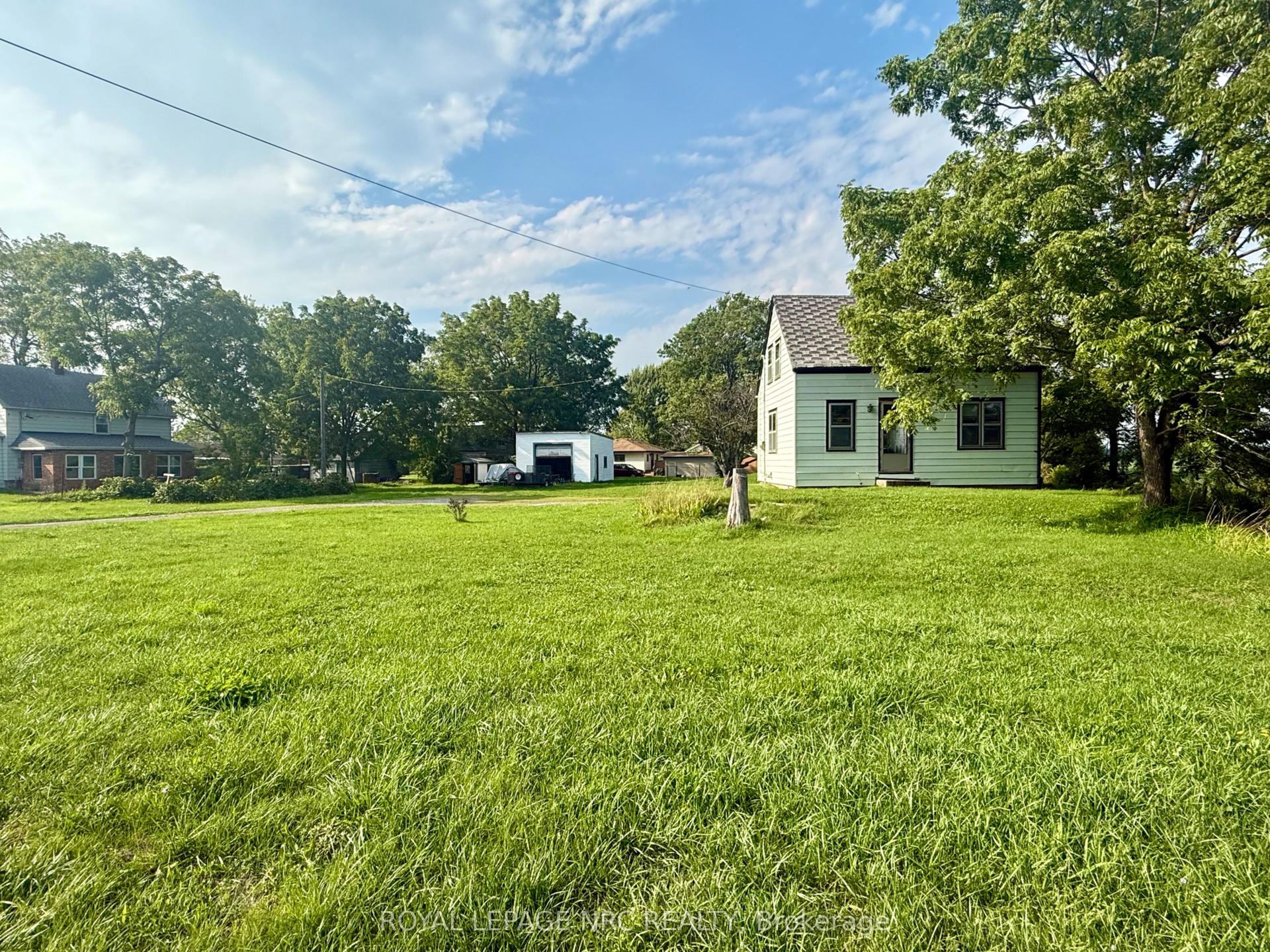 735 Main Street W, Port Colborne — Detached for sale, photo 1