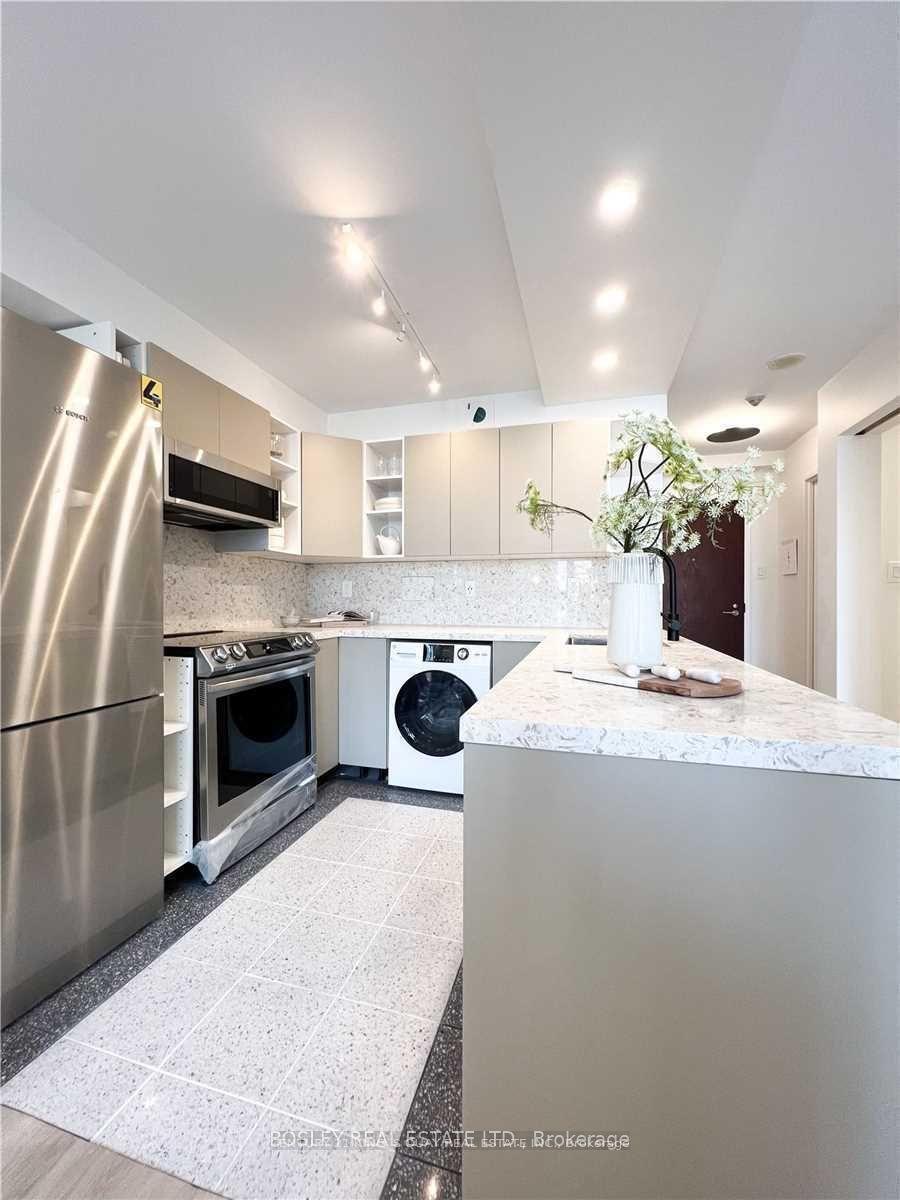 1055 Bay Street 803 #803, Toronto — Condo for lease, photo 1