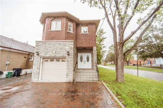 18 Corvette Avenue — photo 1