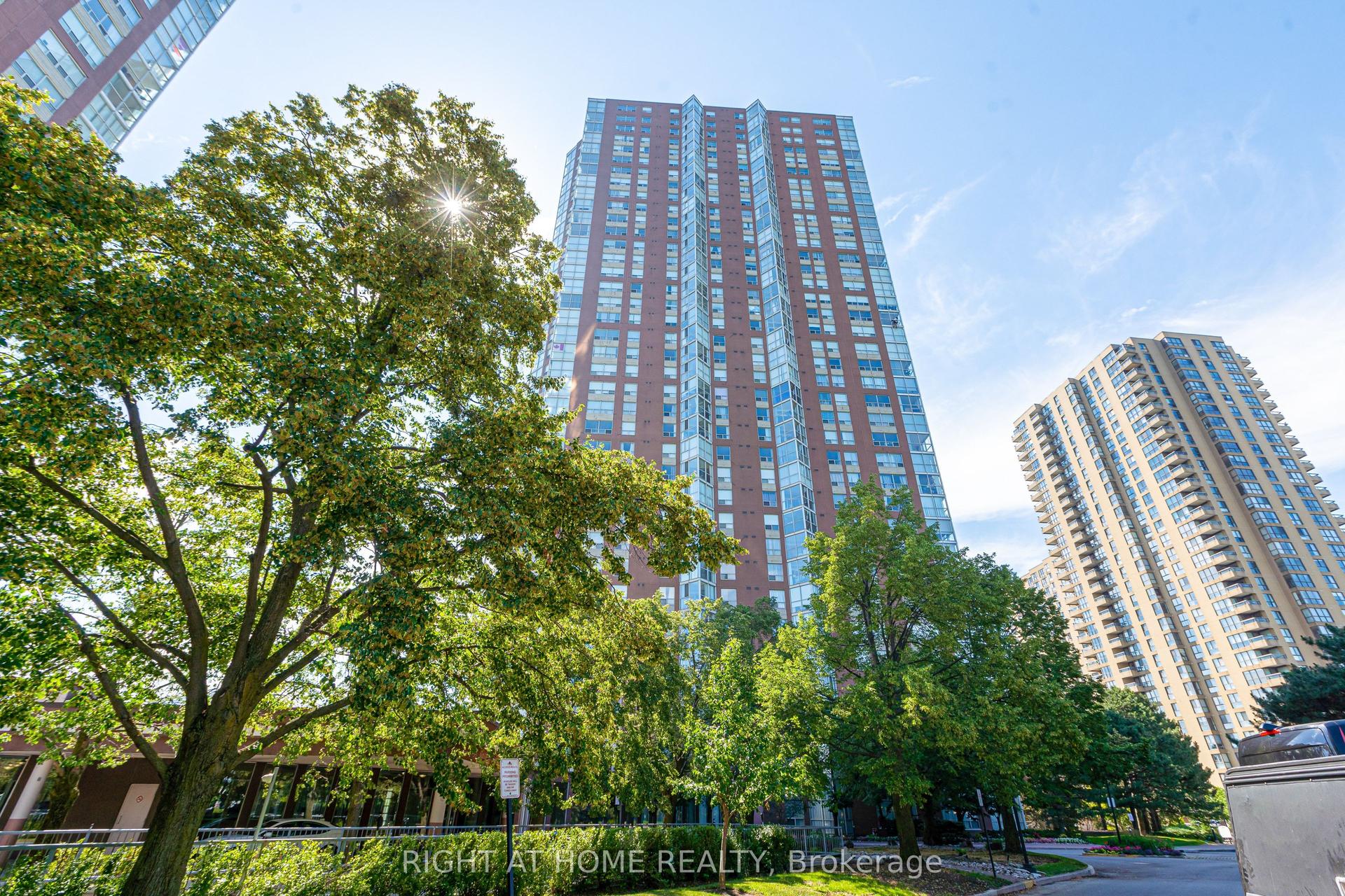 5 Concorde Place 2211 #2211, Toronto — Condo for lease, photo 1