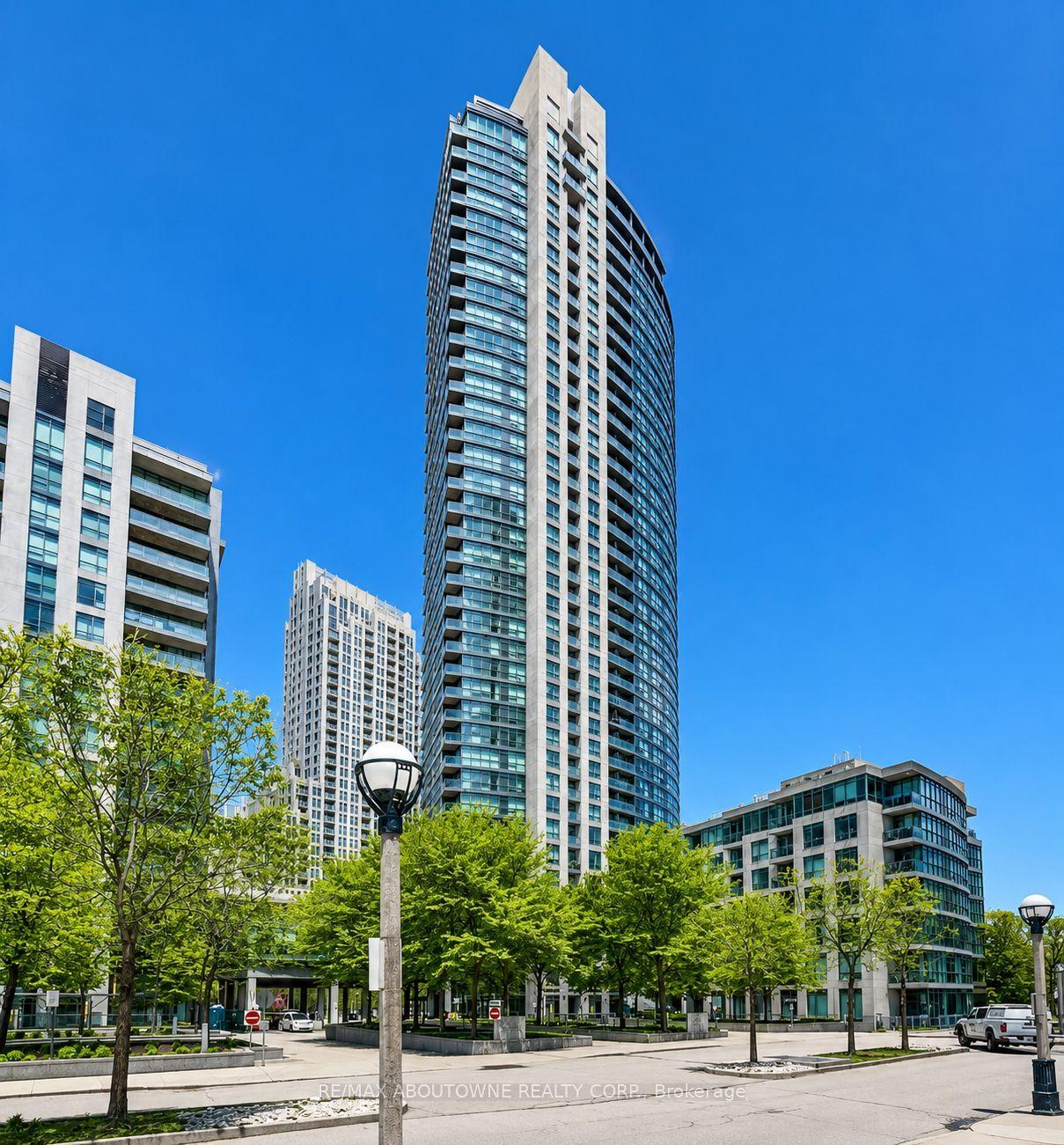 215 Fort York Boulevard 3008 #3008 — photo 1
