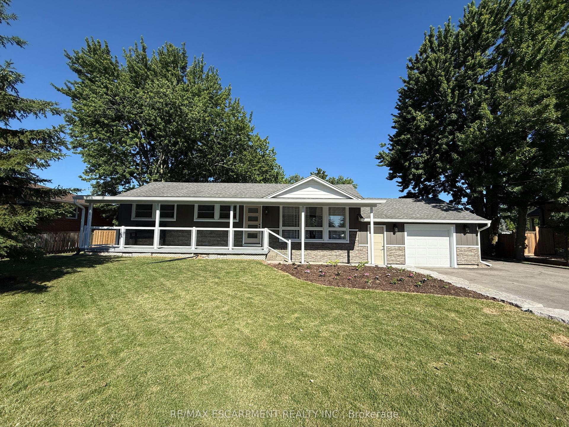 99 Byron Avenue — photo 1