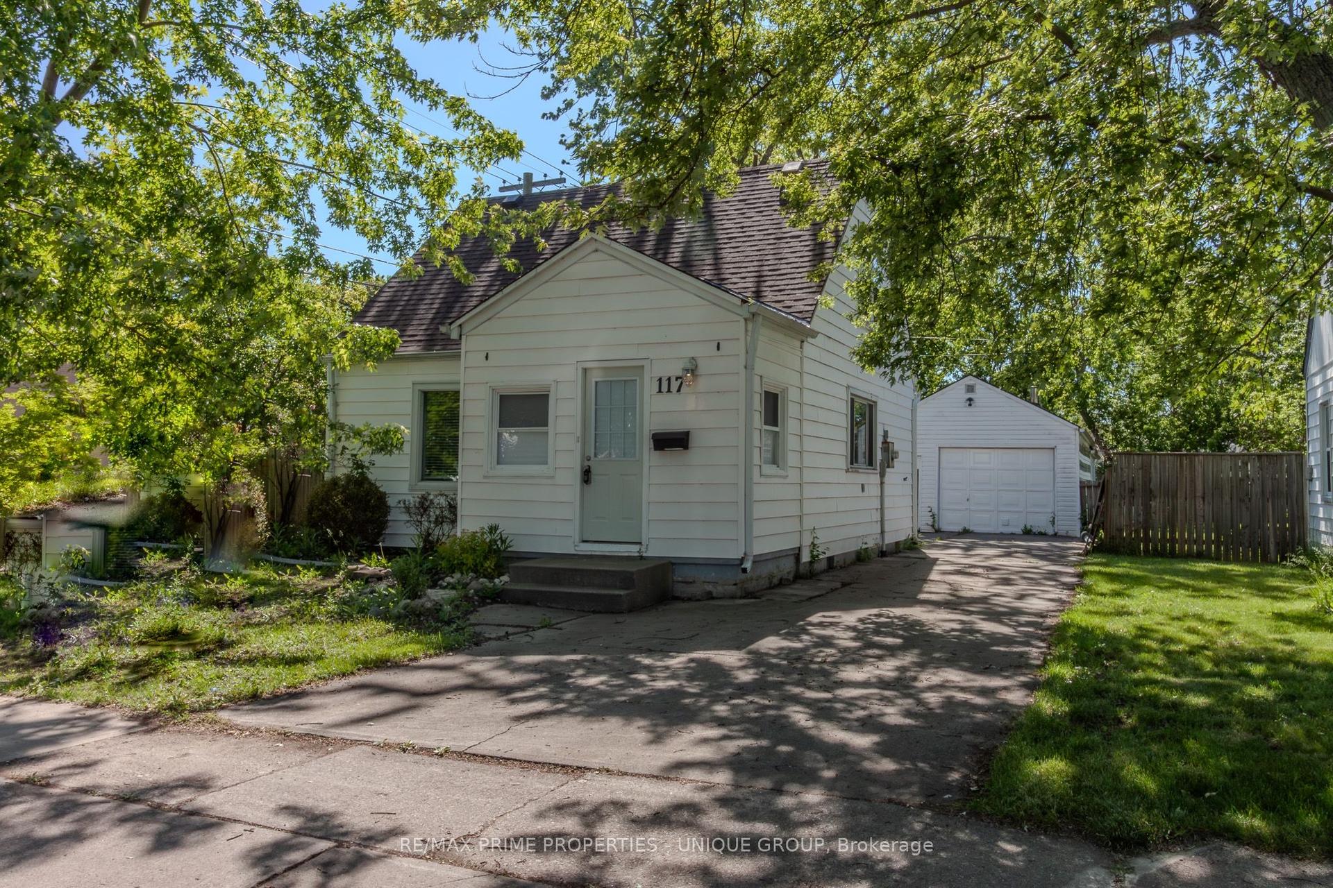 117 Walnut Avenue S — photo 1
