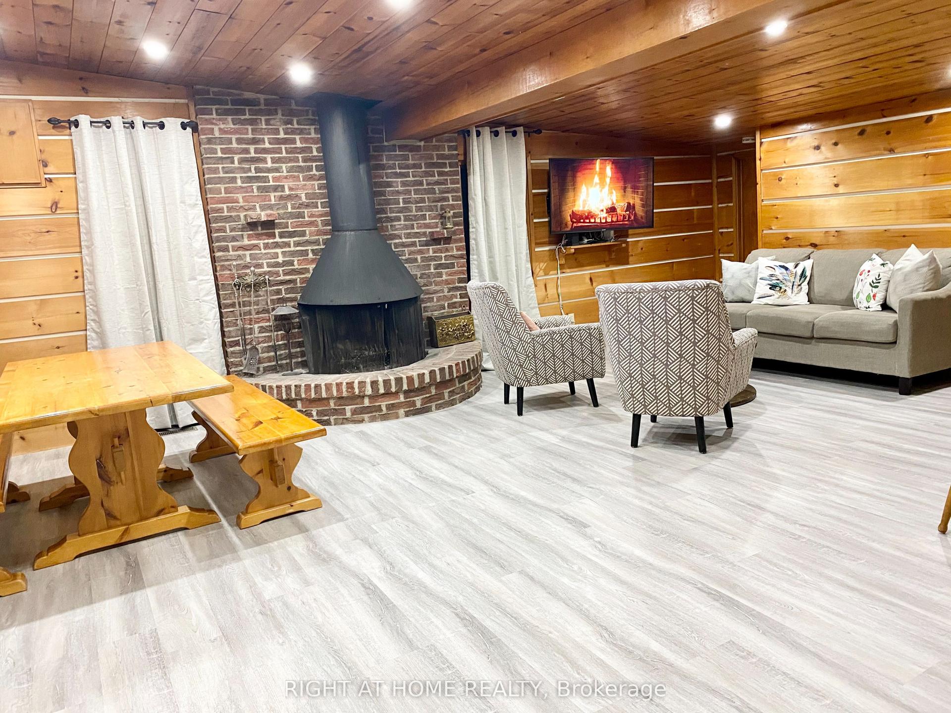 108 Settlers Way — photo 1